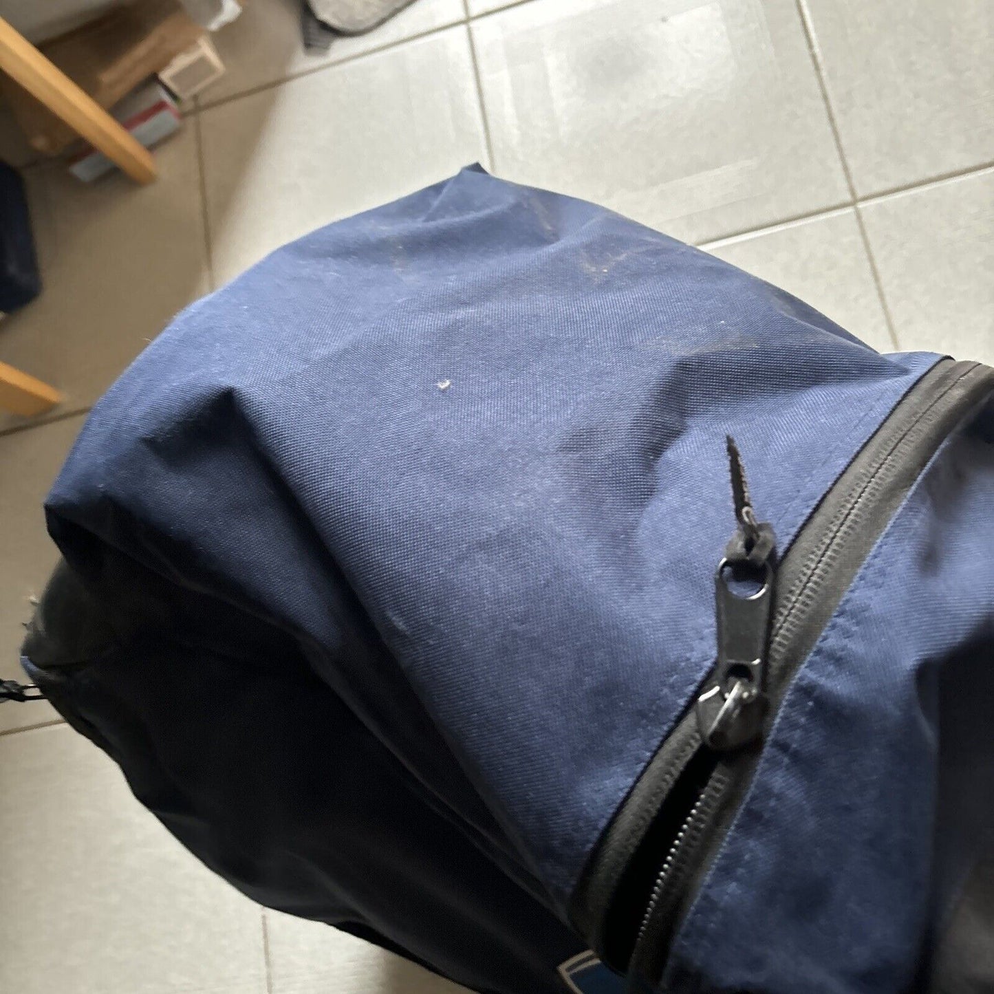 AFL Western Bulldogs ASICS Large Luggage Wheels Baggage