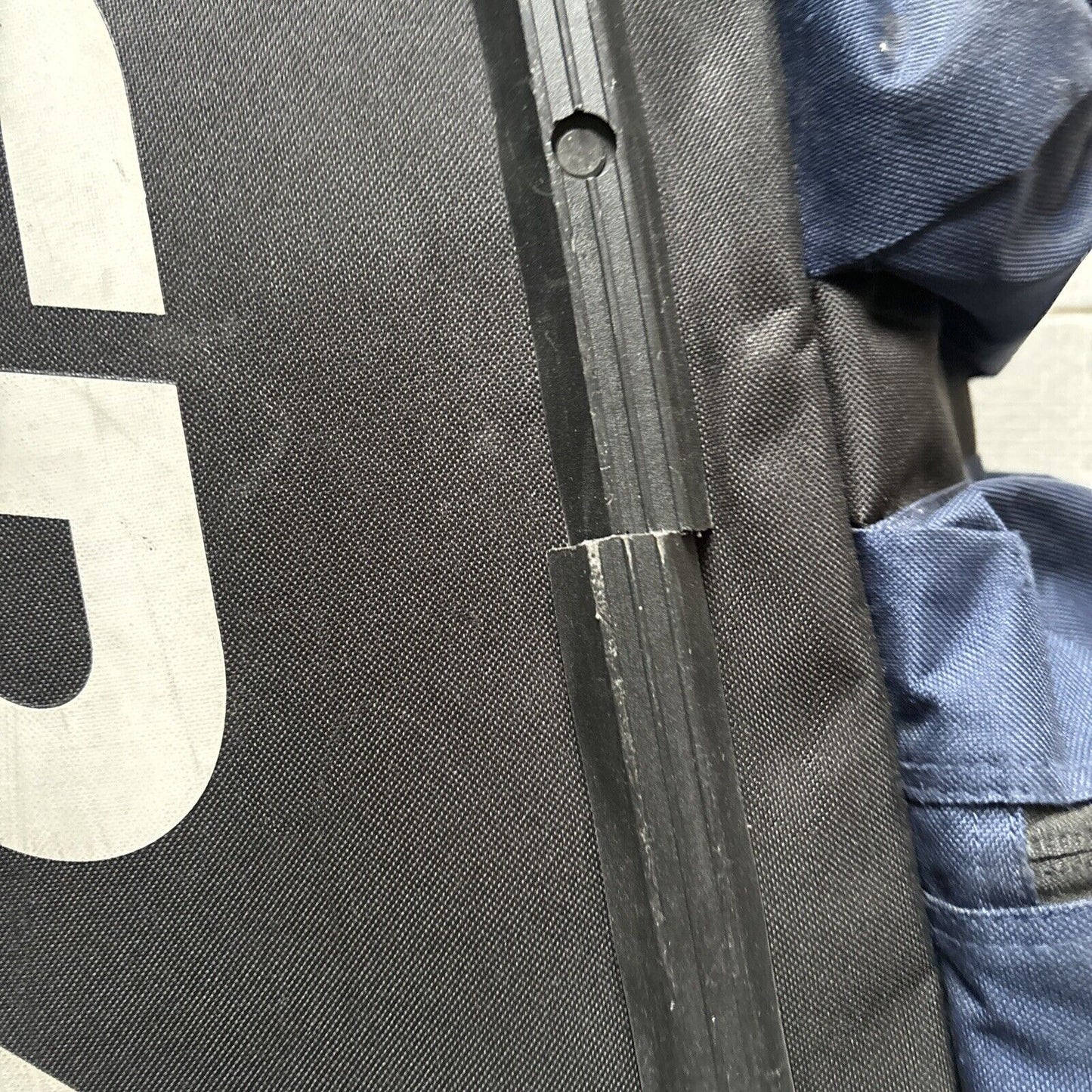 AFL Western Bulldogs ASICS Large Luggage Wheels Baggage