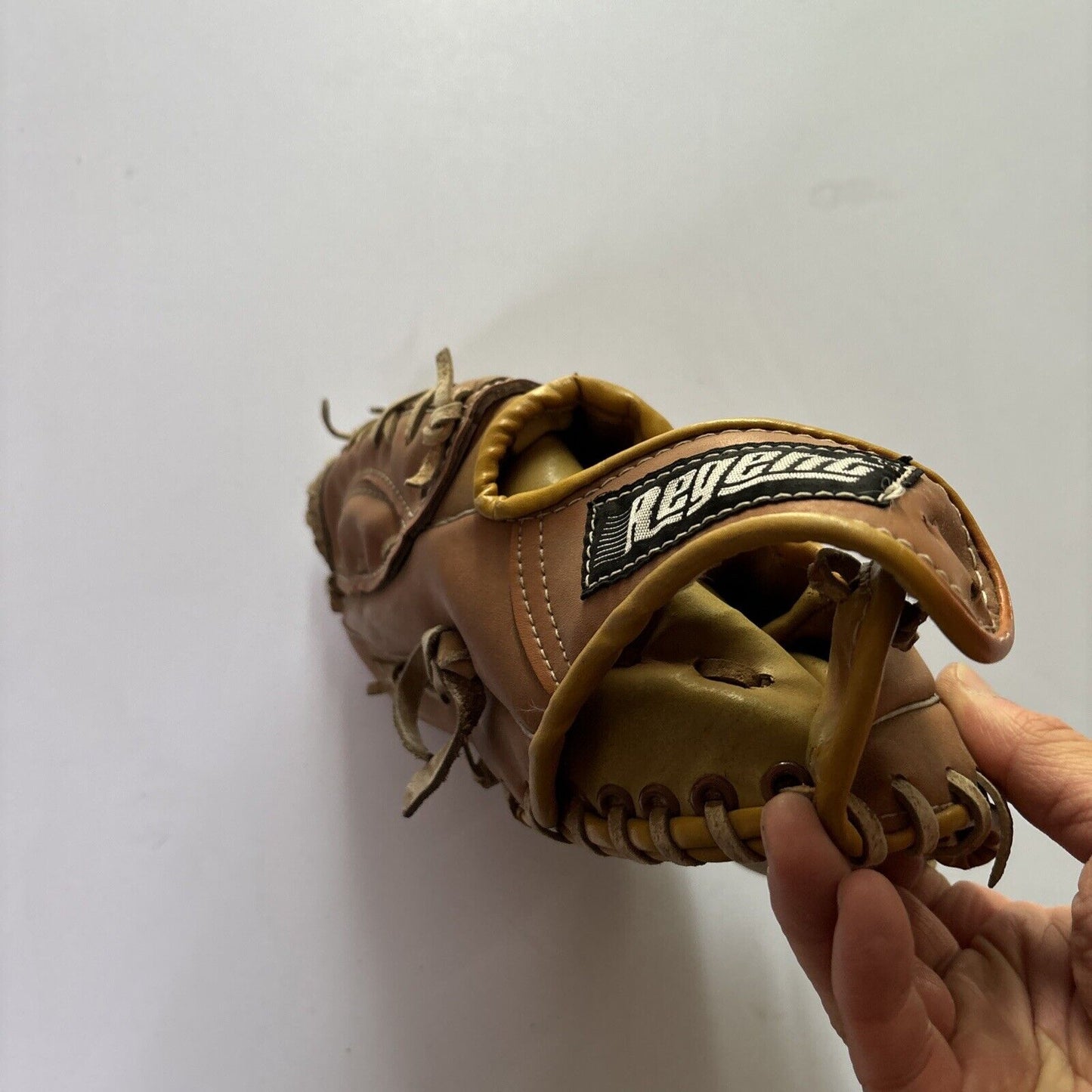 Regent Leather Baseball Glove Professional Model 2436 Right Handed