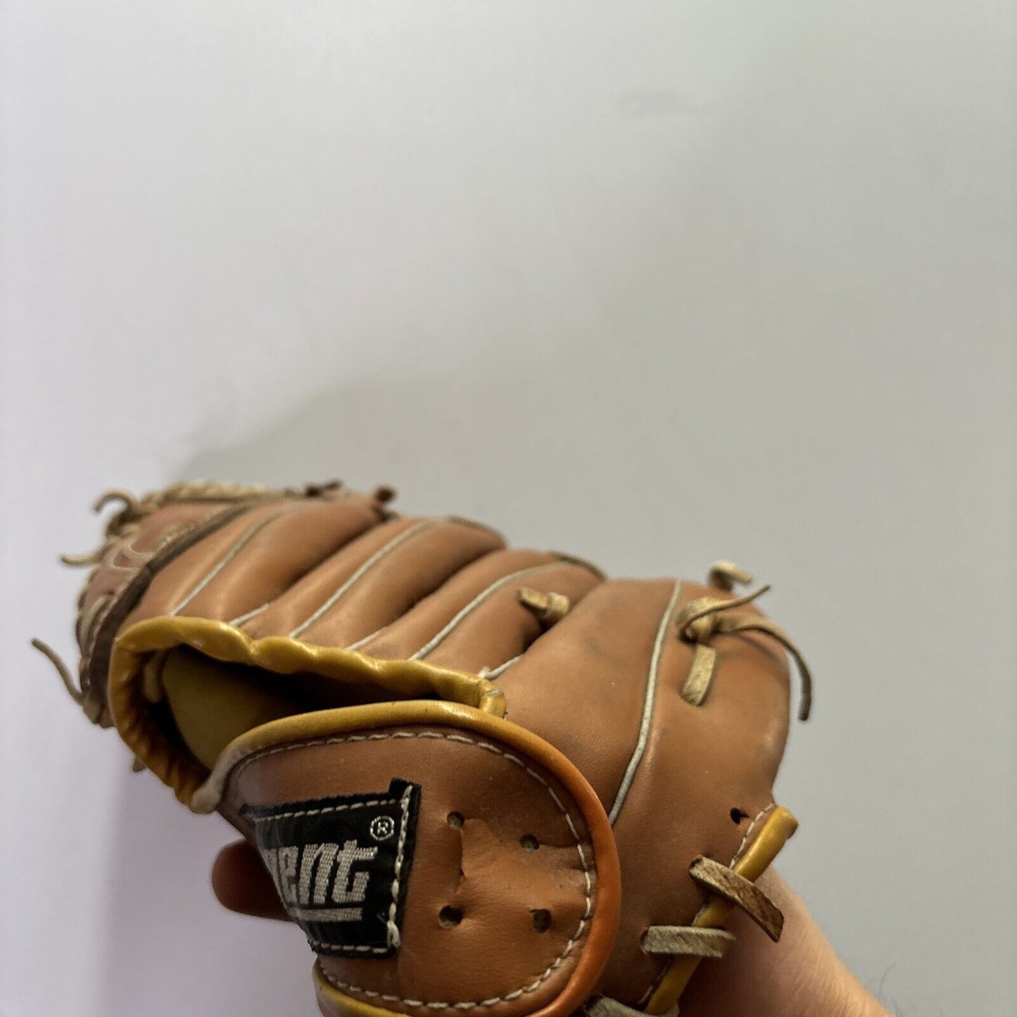 Regent Leather Baseball Glove Professional Model 2436 Right Handed