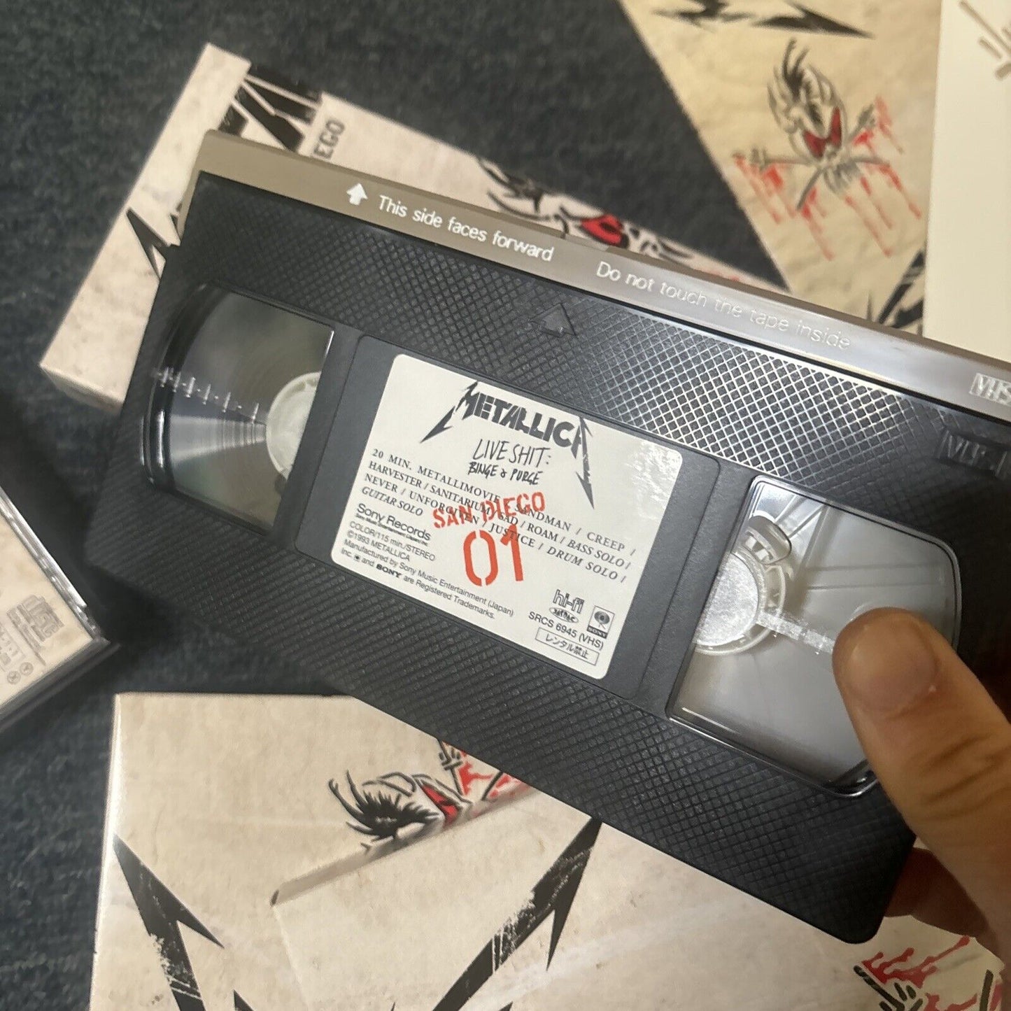 Metallica - Live Shit: Binge & Purge (CD + VHS, 1995) Japan NTSC Srcs-6942-8