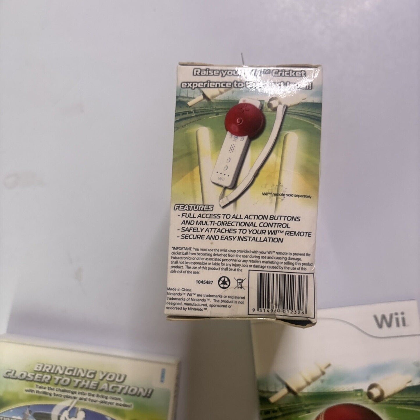 Cricket - Nintendo Wii Manual PAL & Kookaburra Cricket Ball