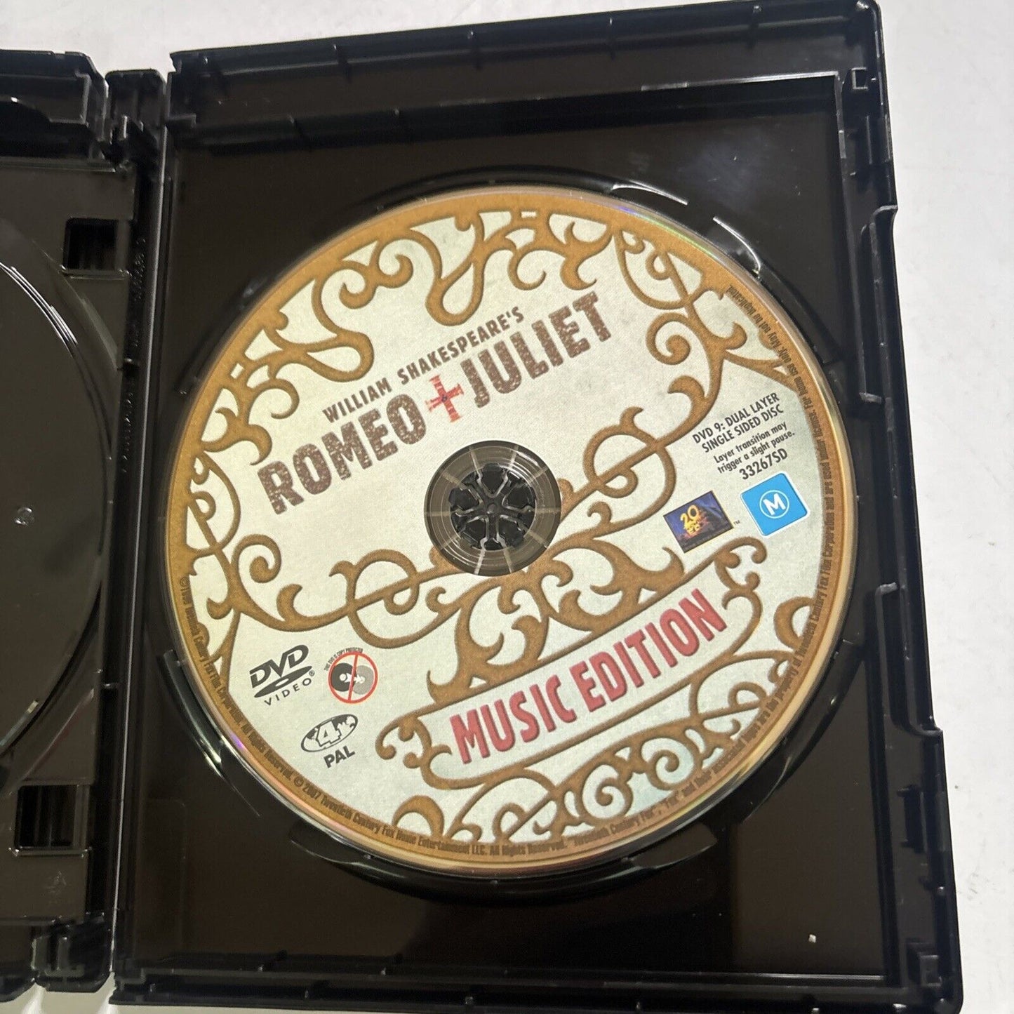 Romeo and Juliet (4K Ultra HD Blu-ray, 1996) Leonardo DiCaprio Region B & 4