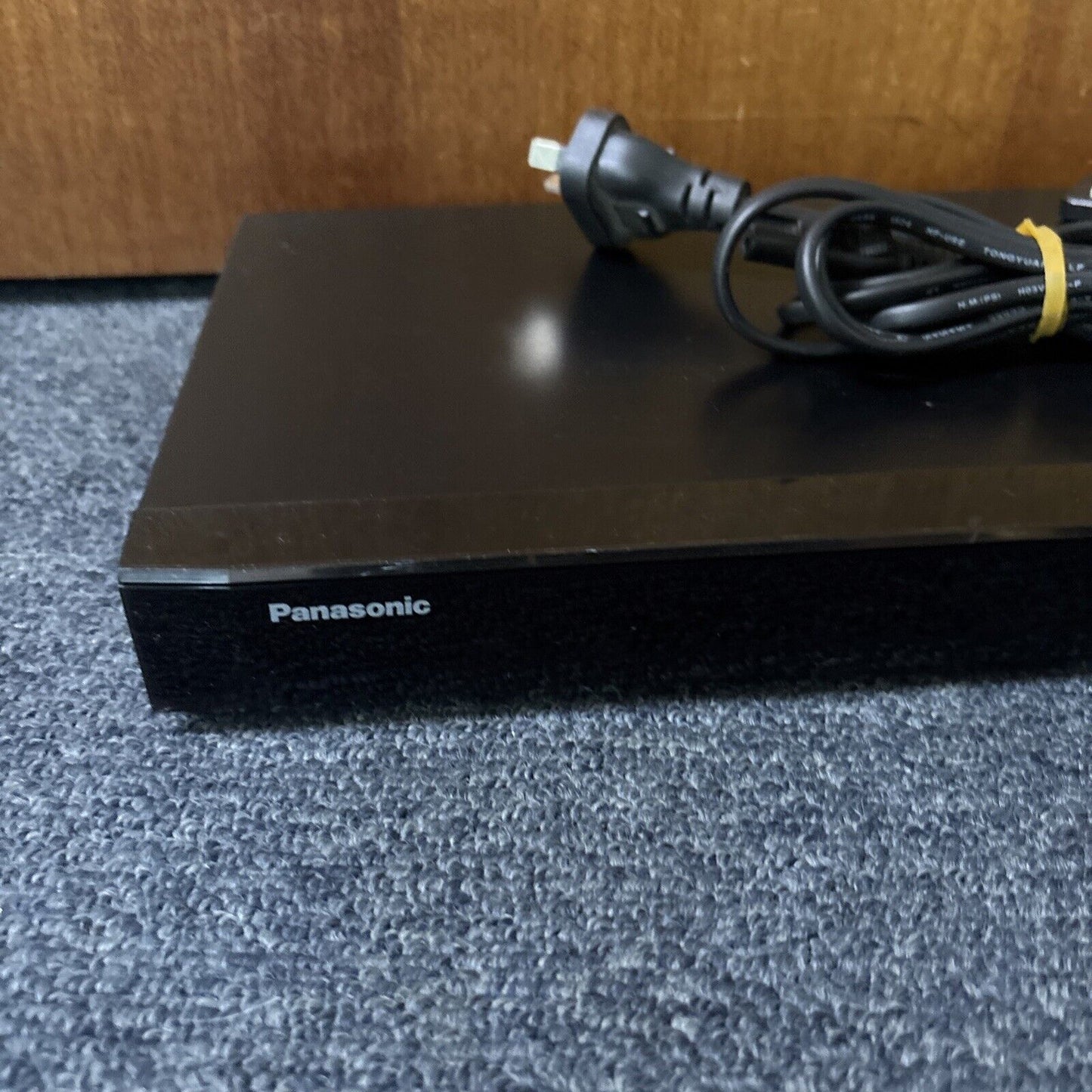 Panasonic Blu-ray Disc Recorder 500GB HDD w Remote Region B &4 DMR-BWT460