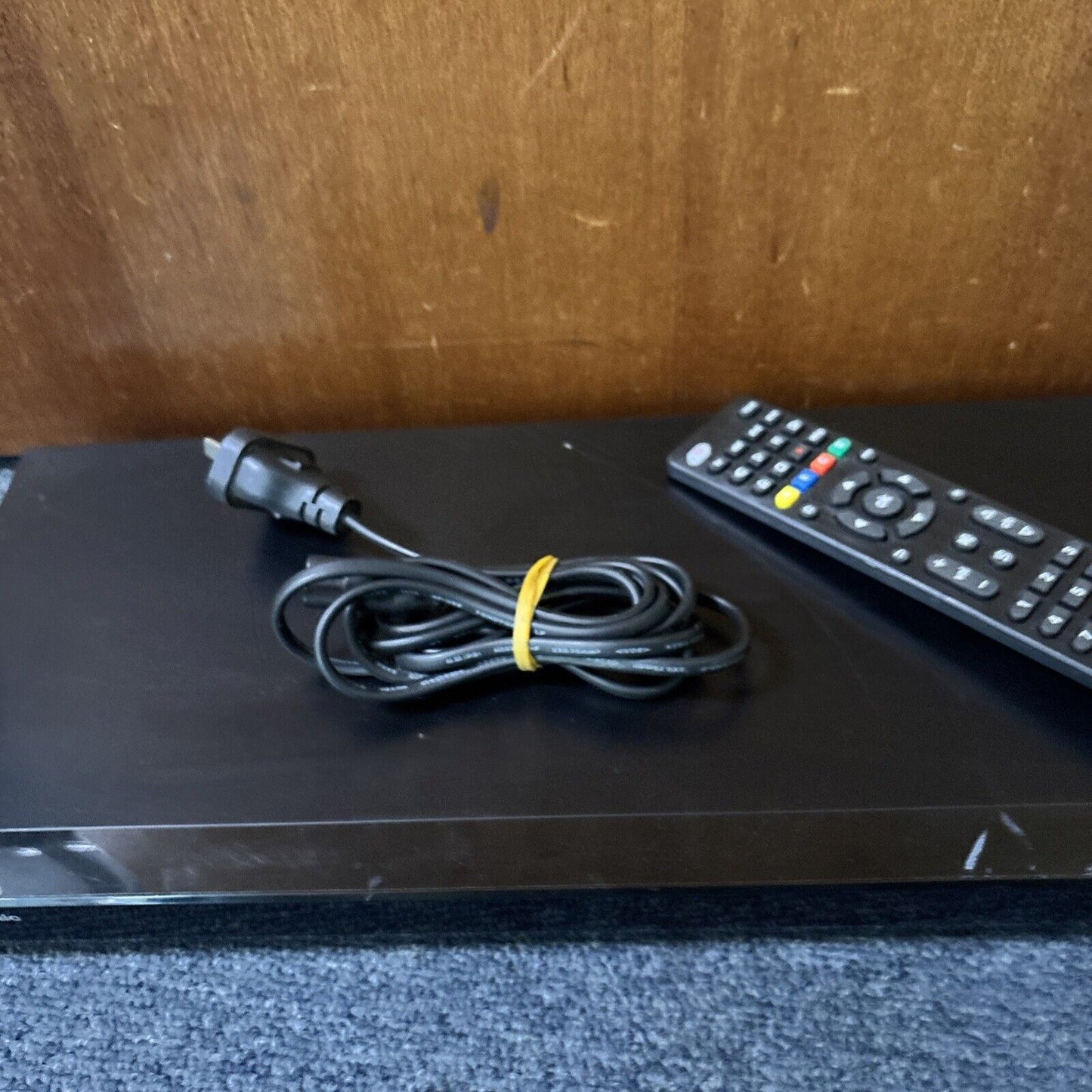 Panasonic Blu-ray Disc Recorder 500GB HDD w Remote Region B &4 DMR-BWT460