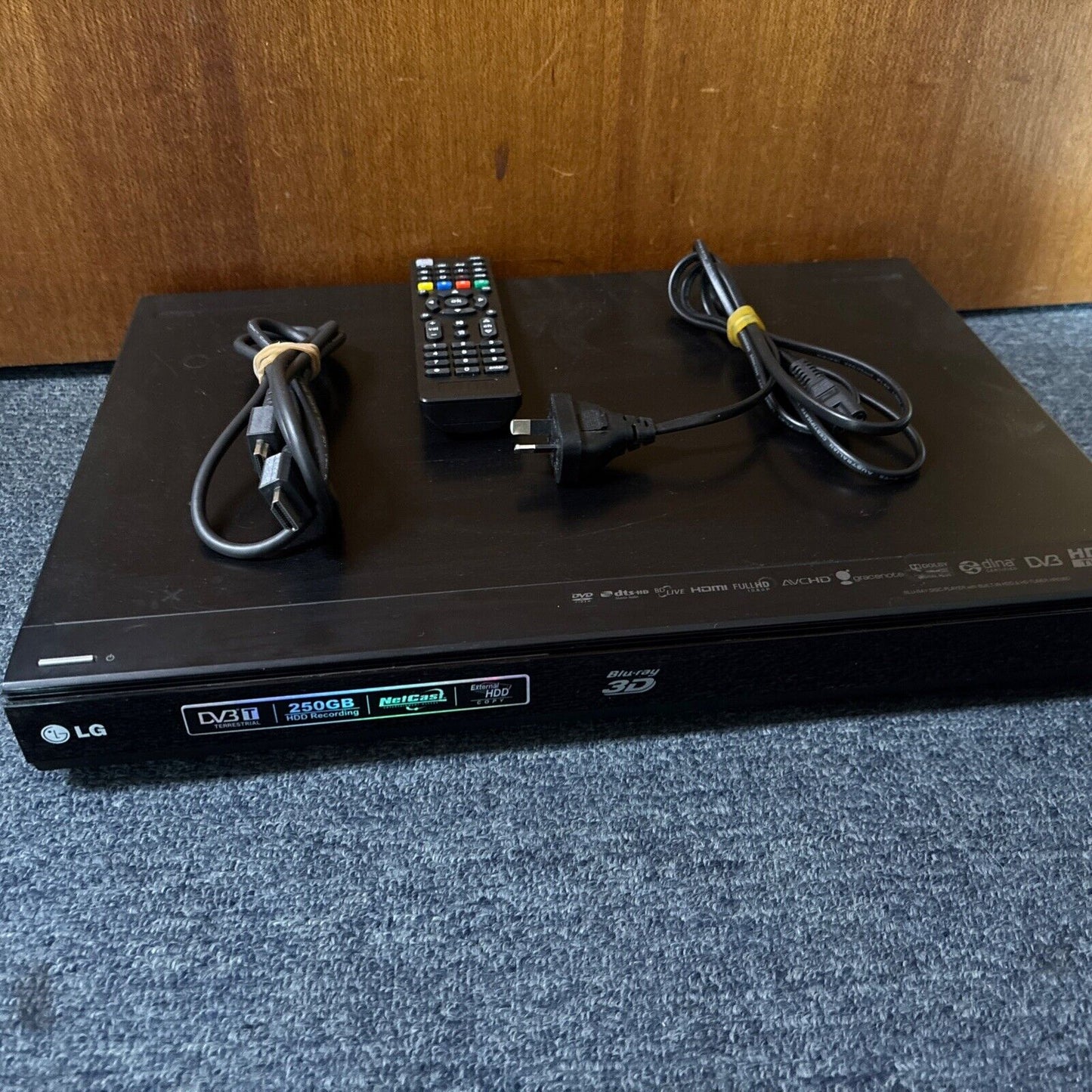 LG Bluray 3D Player HDD Recorder 250GB HD Tuner HR536D