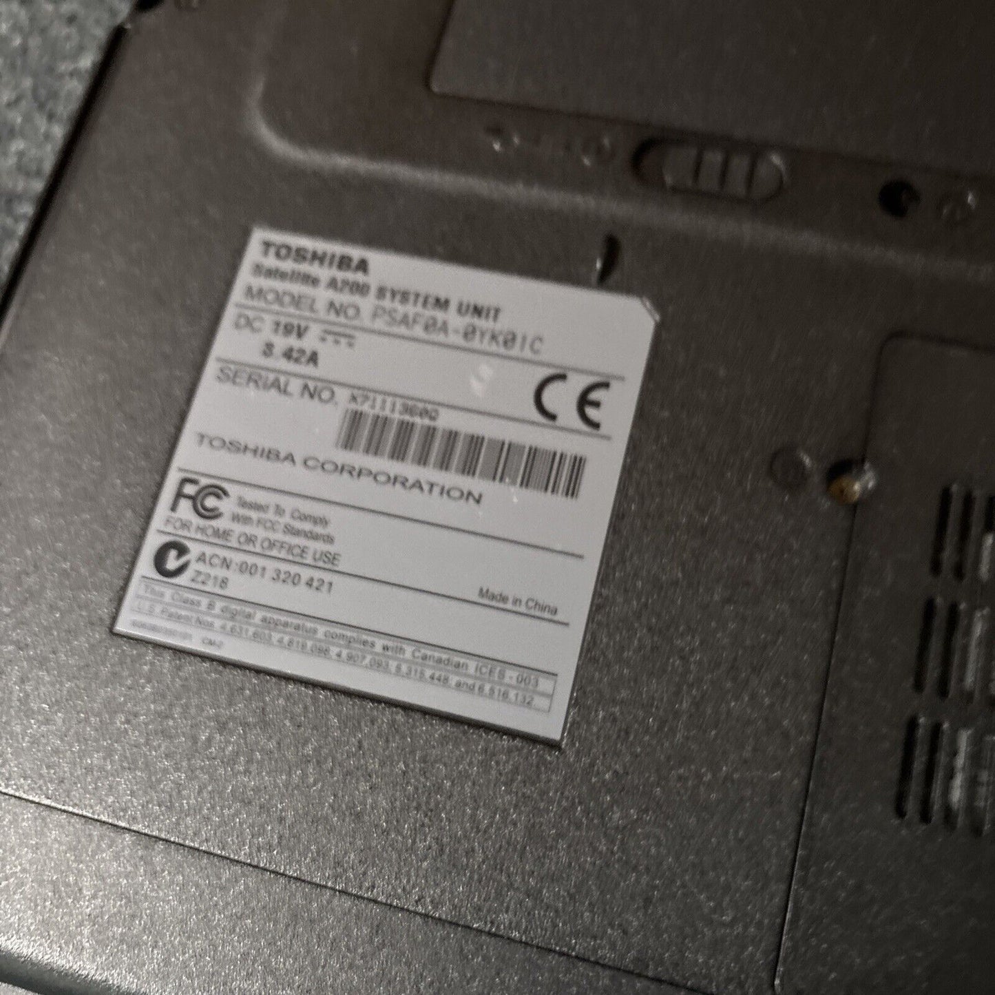 Toshiba Satellite A200 Laptop T2130 1GB RAM 105GB DVD *Requires New Battery*