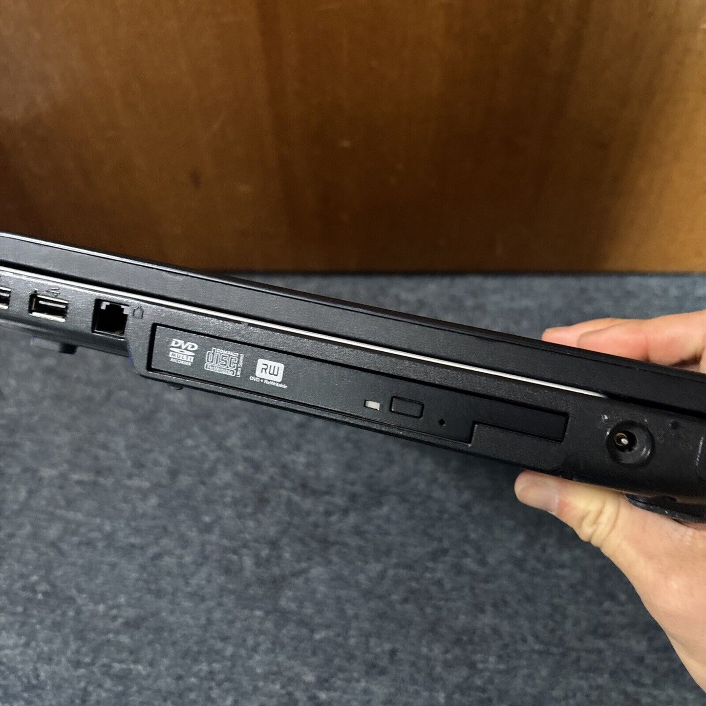 Toshiba Satellite A200 Laptop T2130 1GB RAM 105GB DVD *Requires New Battery*