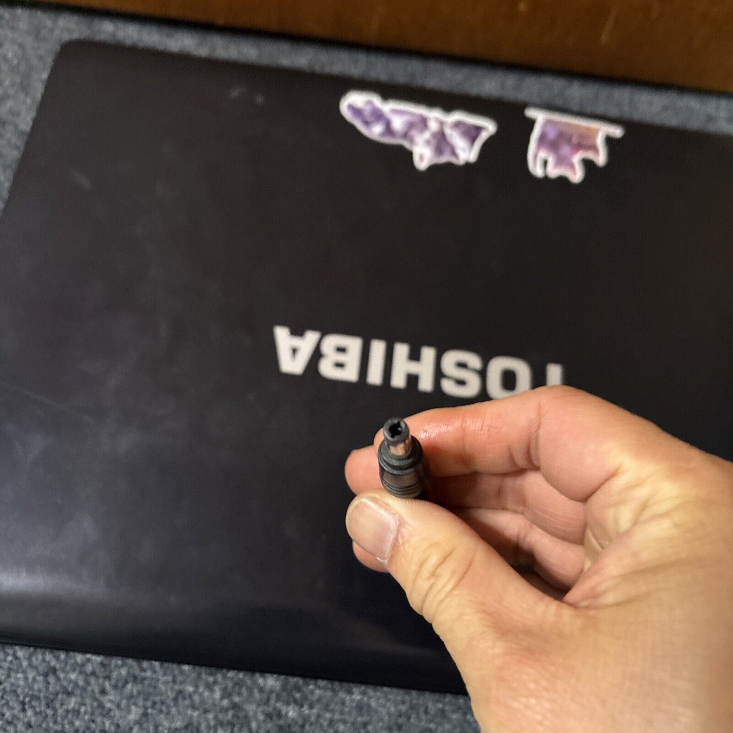 Toshiba Satellite A200 Laptop T2130 1GB RAM 105GB DVD *Requires New Battery*