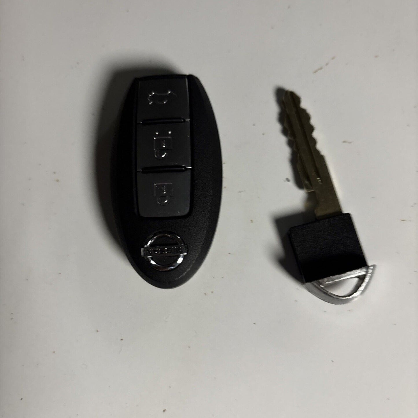Nissan Key Fob Genuine Smart key H591 542B24