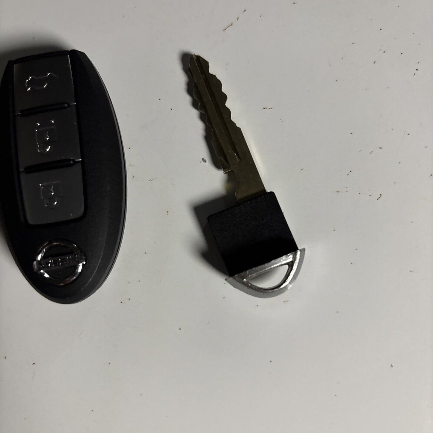 Nissan Key Fob Genuine Smart key H591 542B24