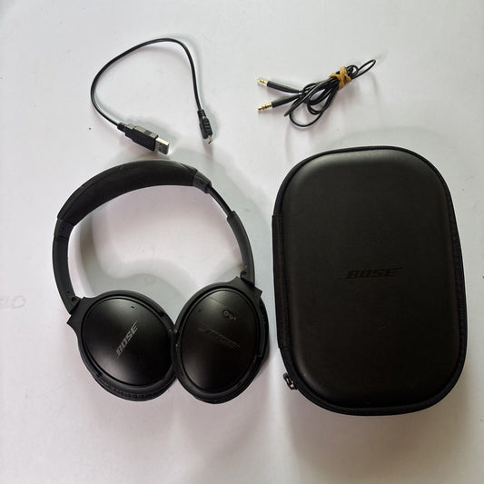 Bose QuietComfort Wireless Over-Ear Headphones - Black And Case Bluetooth