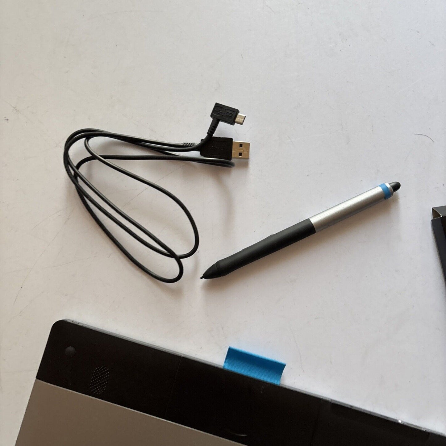 Wacom Intuos Pen & Touch Medium CTH-680/S0-C
