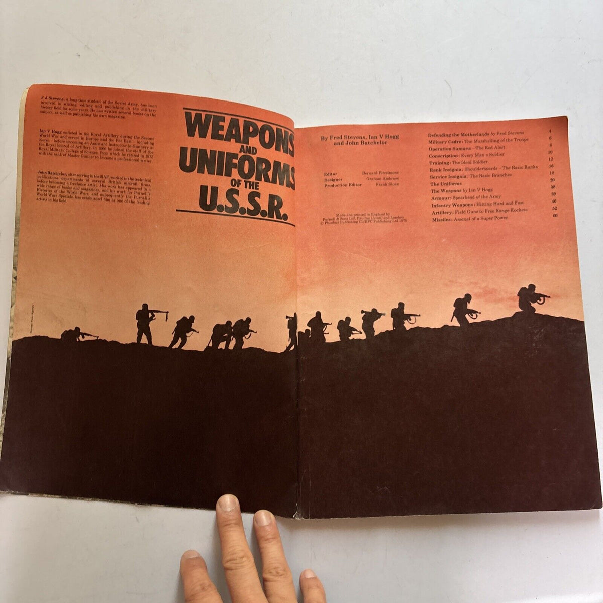 Purnells's History Of The World 1975 Magazine Weapons & Uniforms Of The U.S.S.R