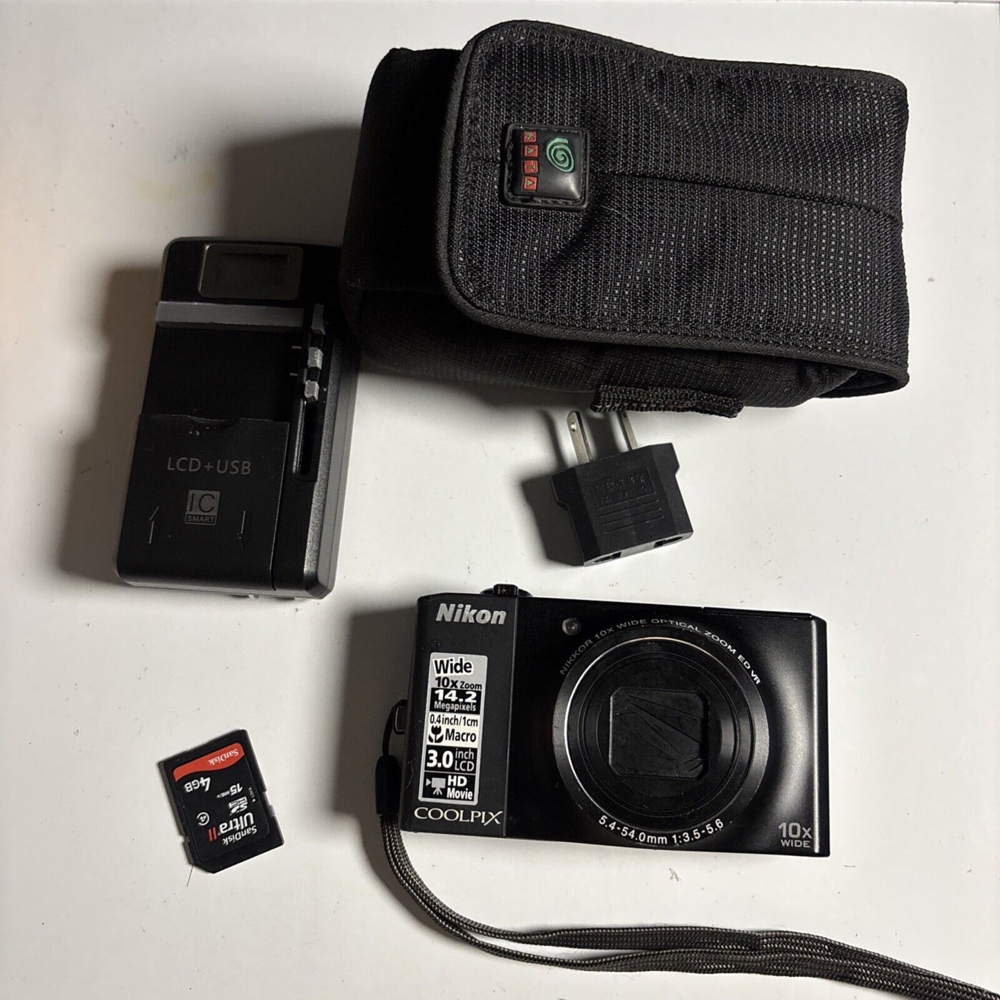 Nikon Coolpix S8000 Digital Camera 14.2MP 4GB SD Card