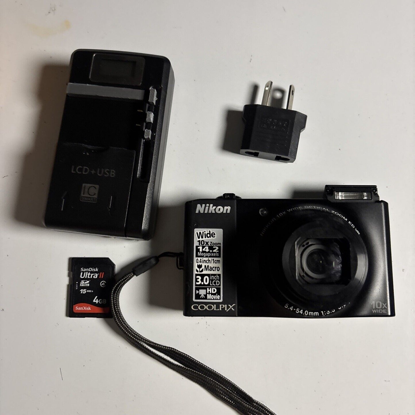 Nikon Coolpix S8000 Digital Camera 14.2MP 4GB SD Card