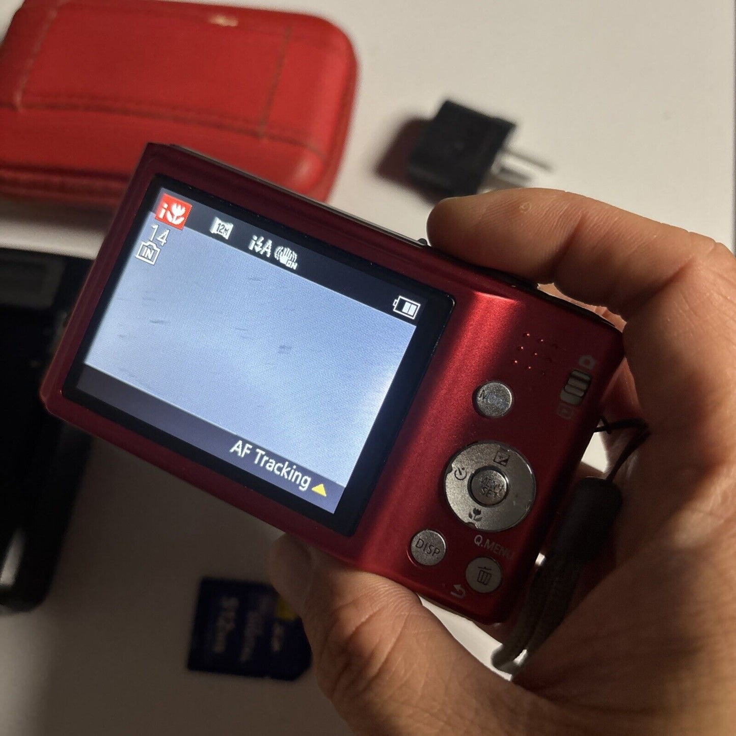 Panasonic Lumix DMC-FH25 Digital Camera 16MP  512MB SD Card