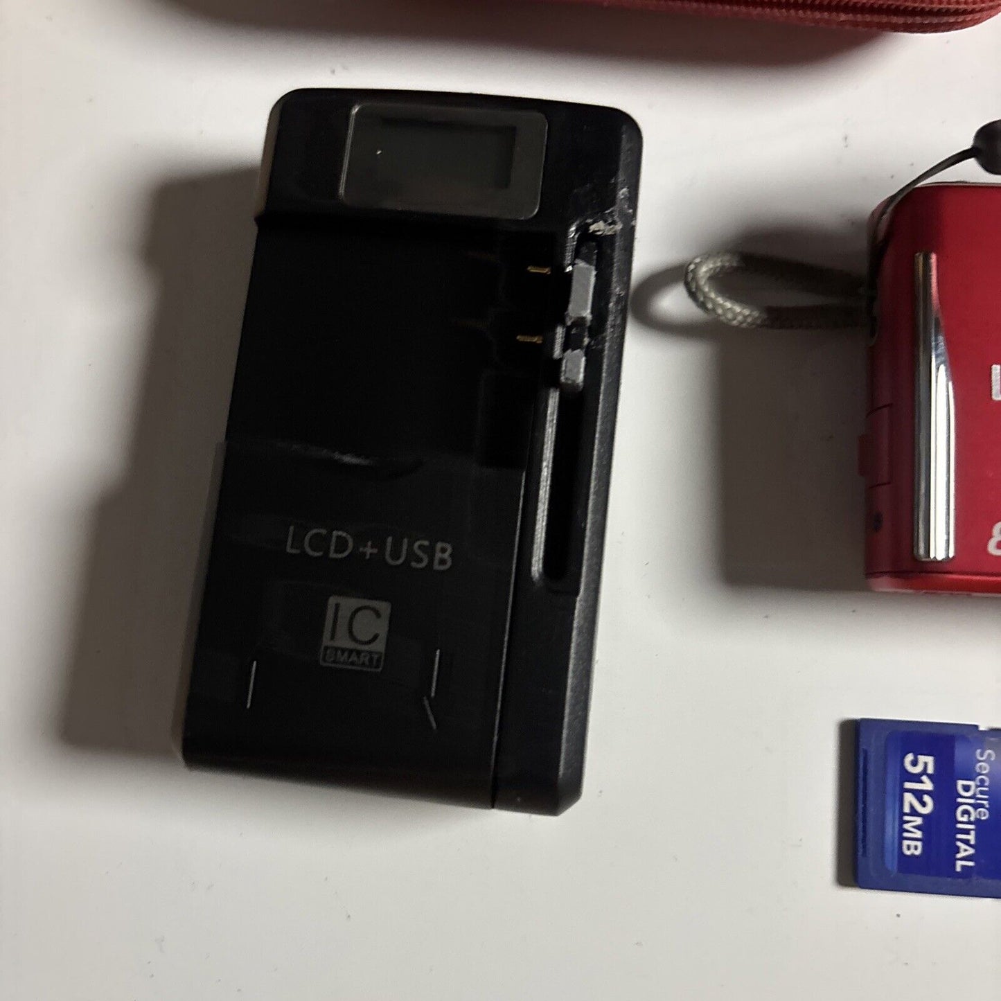 Panasonic Lumix DMC-FH25 Digital Camera 16MP  512MB SD Card