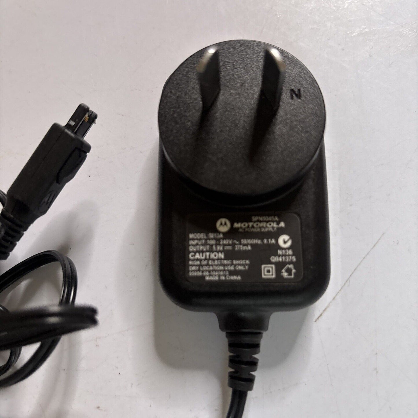 Motorola AC Adapter Model 5013A 5.9V 375mA