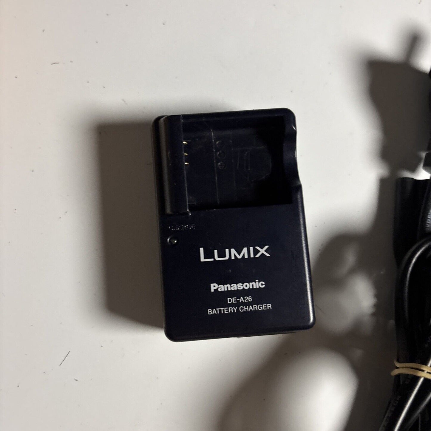 Genuine Panasonic Lumix DE-A26A Battery Charger