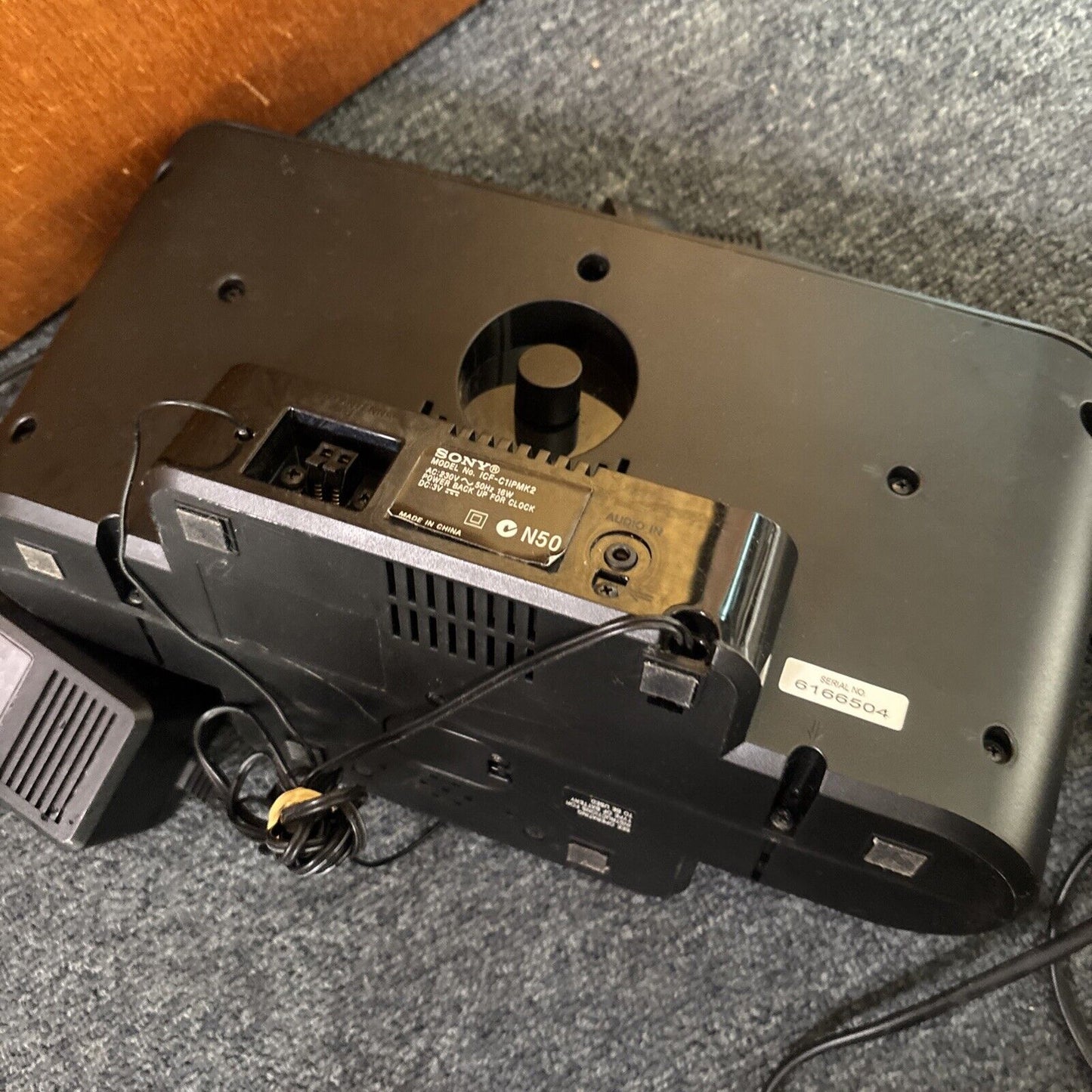 Sony Dream Machine Alarm Clock 30-pin iPod Dock AM/FM Radio ICF-C1ipmk2