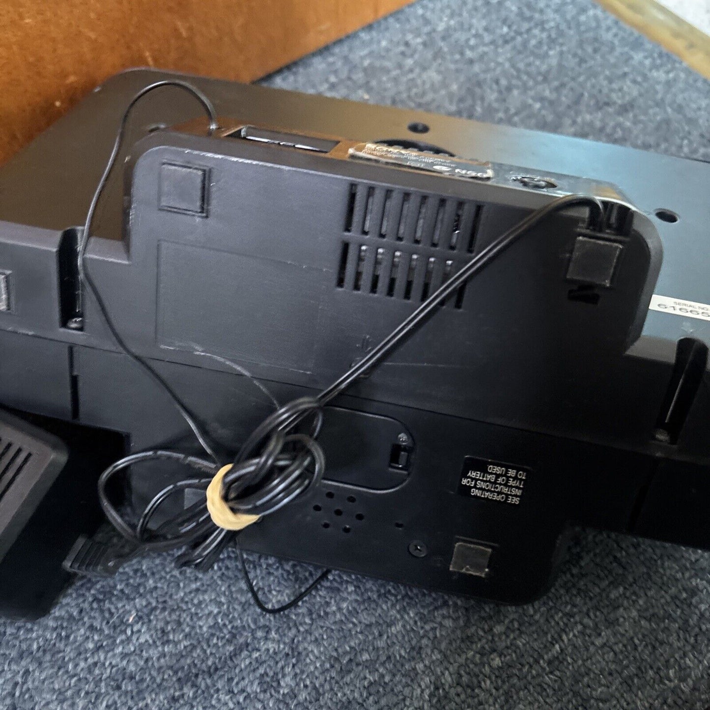 Sony Dream Machine Alarm Clock 30-pin iPod Dock AM/FM Radio ICF-C1ipmk2