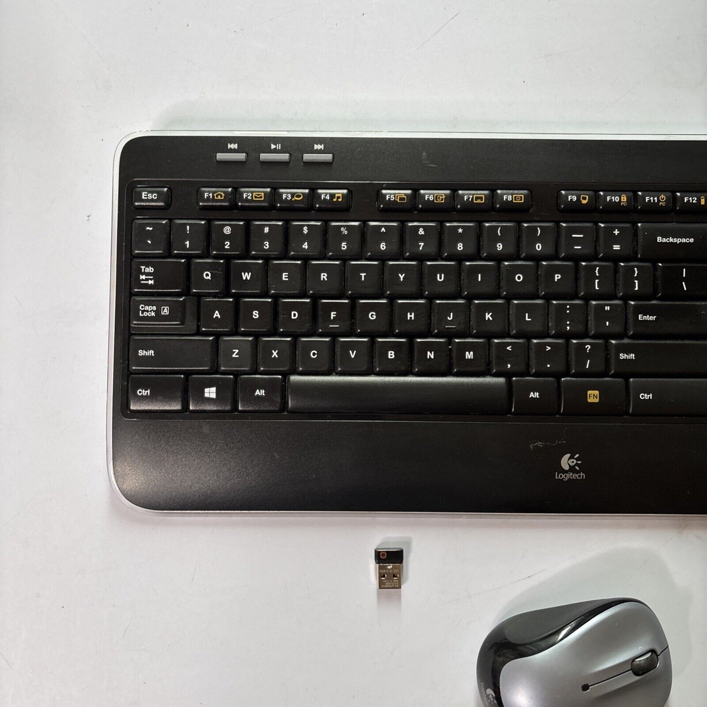 Logitech Wireless Keyboard & Mouse K520r M325