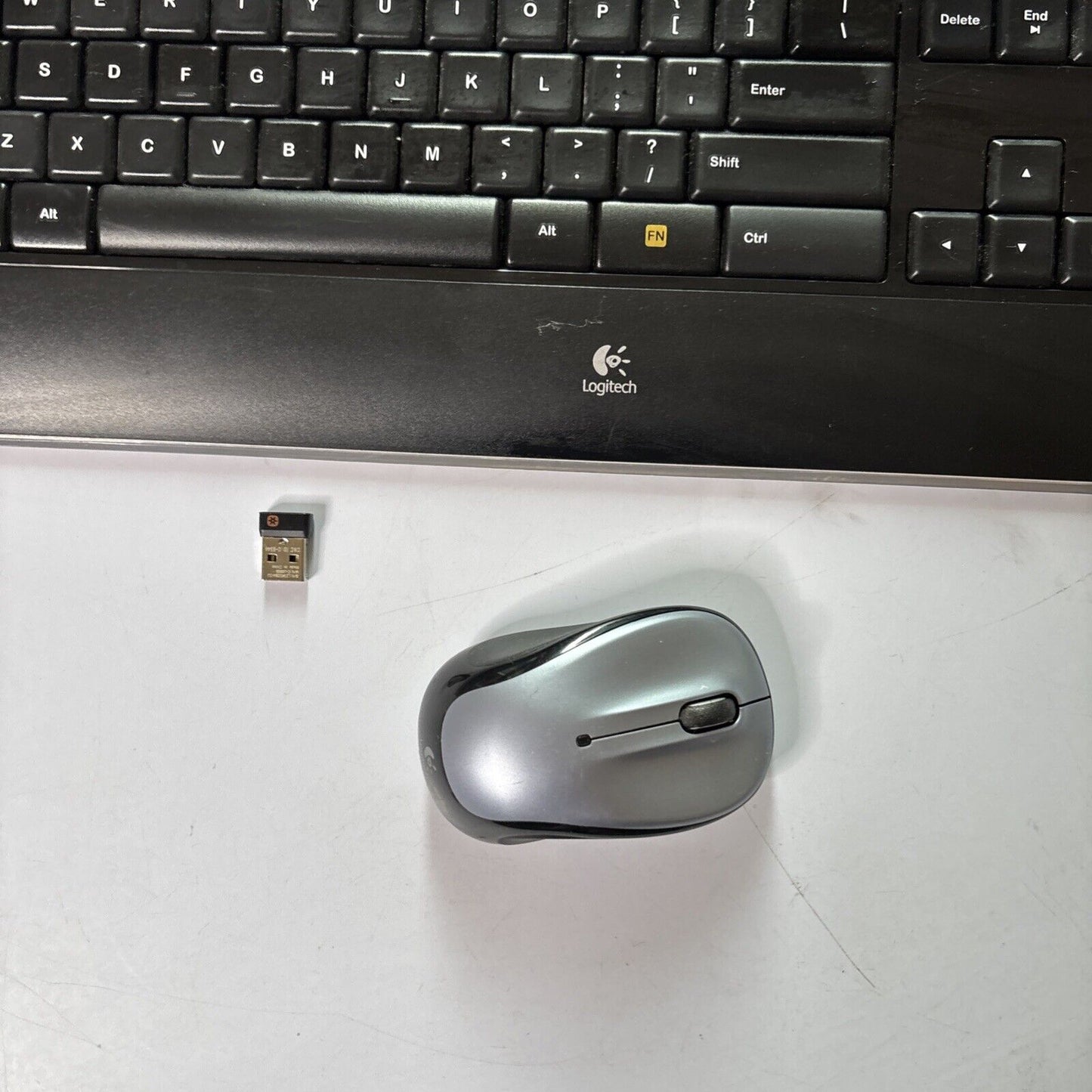 Logitech Wireless Keyboard & Mouse K520r M325