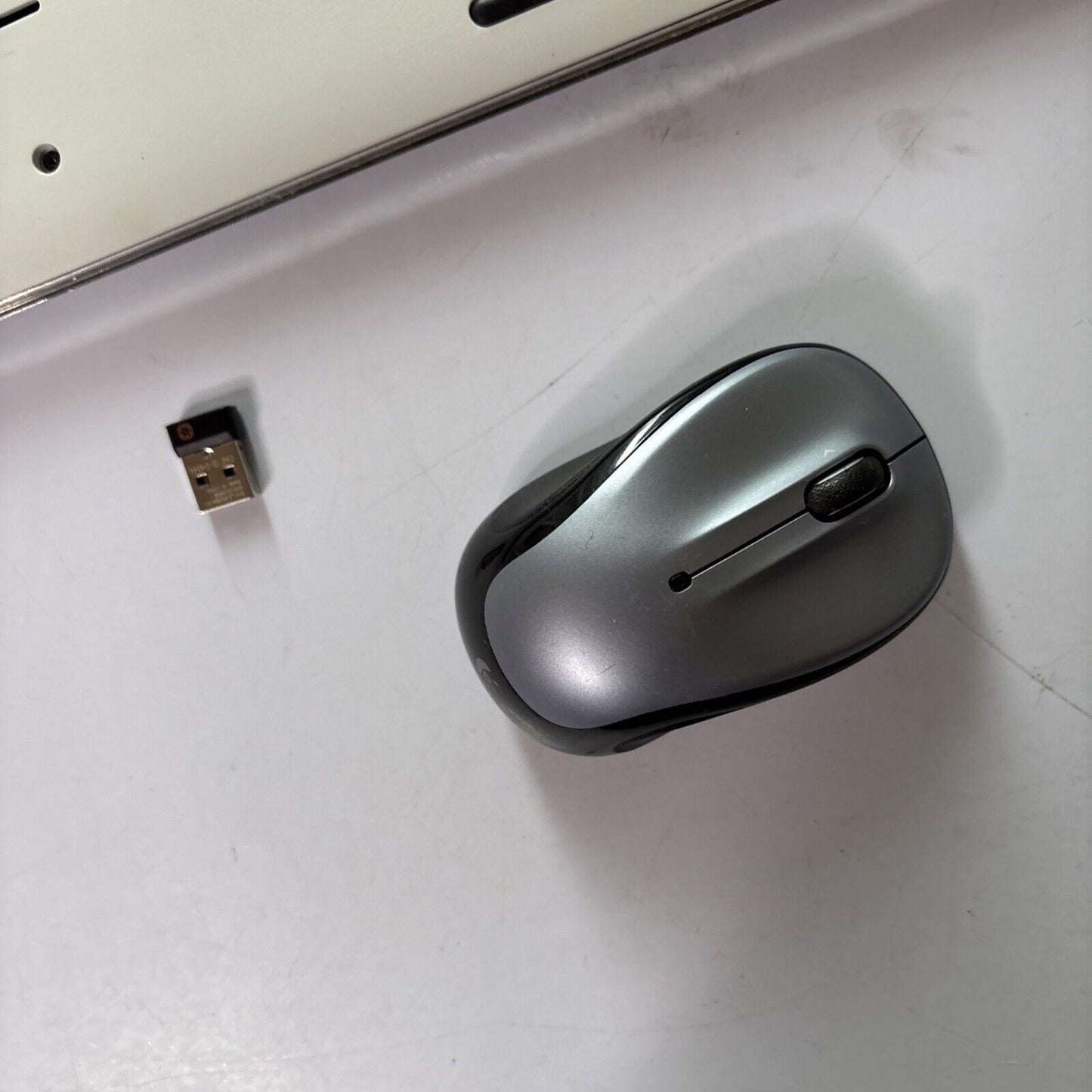 Logitech Wireless Keyboard & Mouse K520r M325