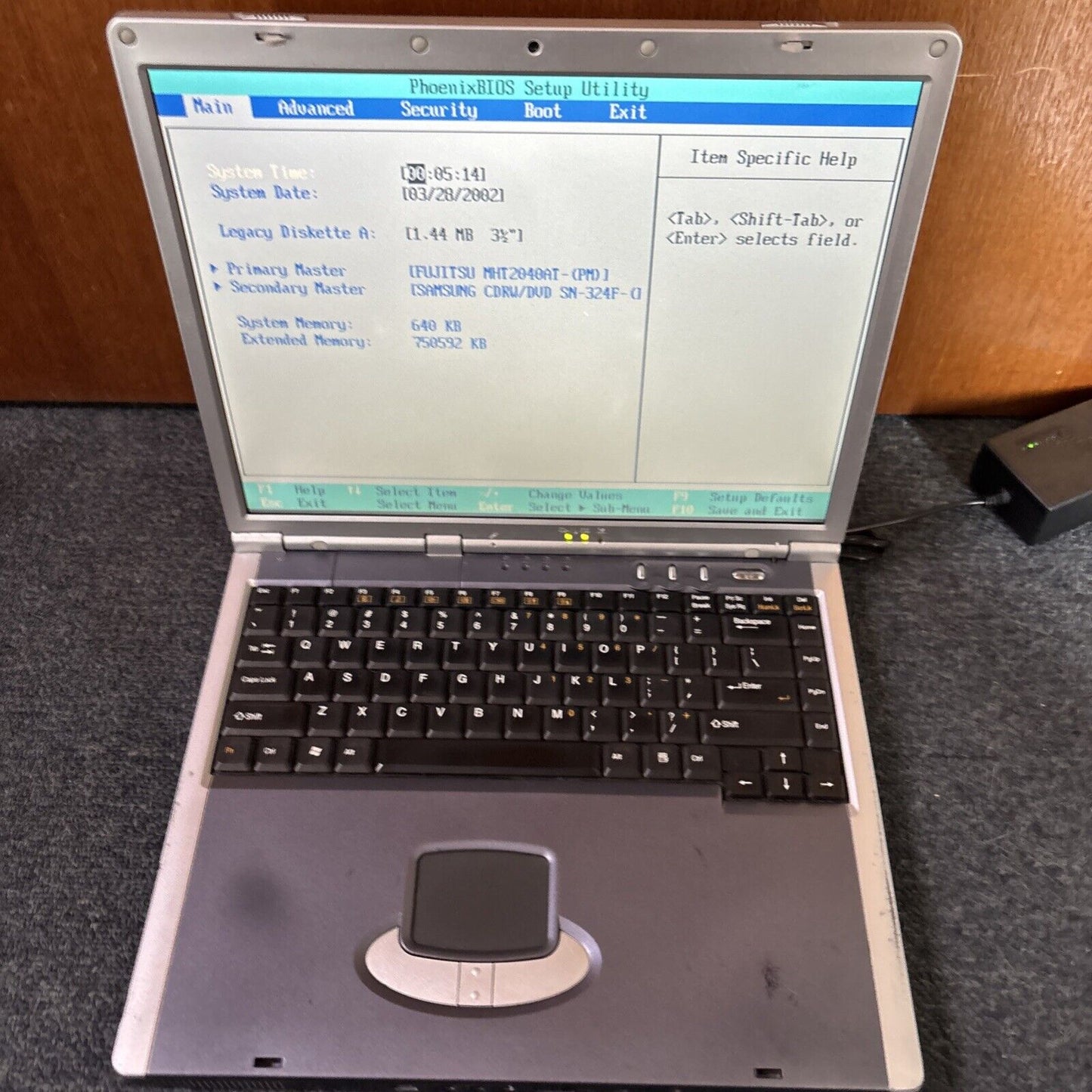 Clevo D400S 15" Laptop Pentium 4 DVD Floppy Disk Drive *For Parts Or Repair*