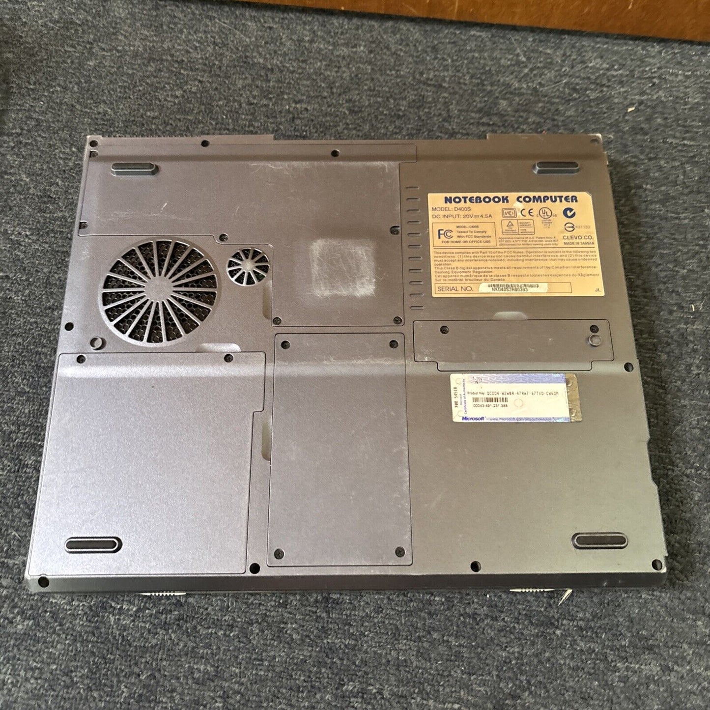 Clevo D400S 15" Laptop Pentium 4 DVD Floppy Disk Drive *For Parts Or Repair*