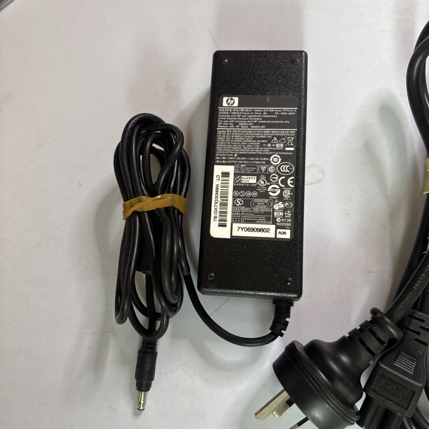 Genuine HP PPP012L-S AC Adapter 19V 4.7A 393954-001
