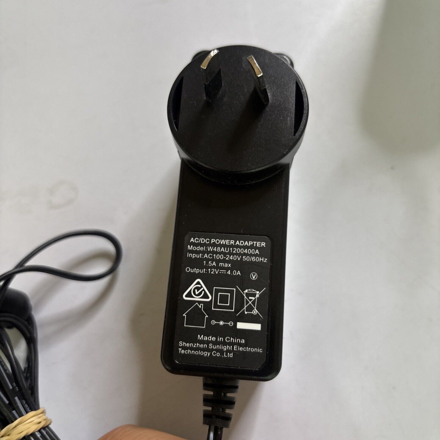 AC/DC Adapter 12V 4A AC 100-240V W48AU1200400A