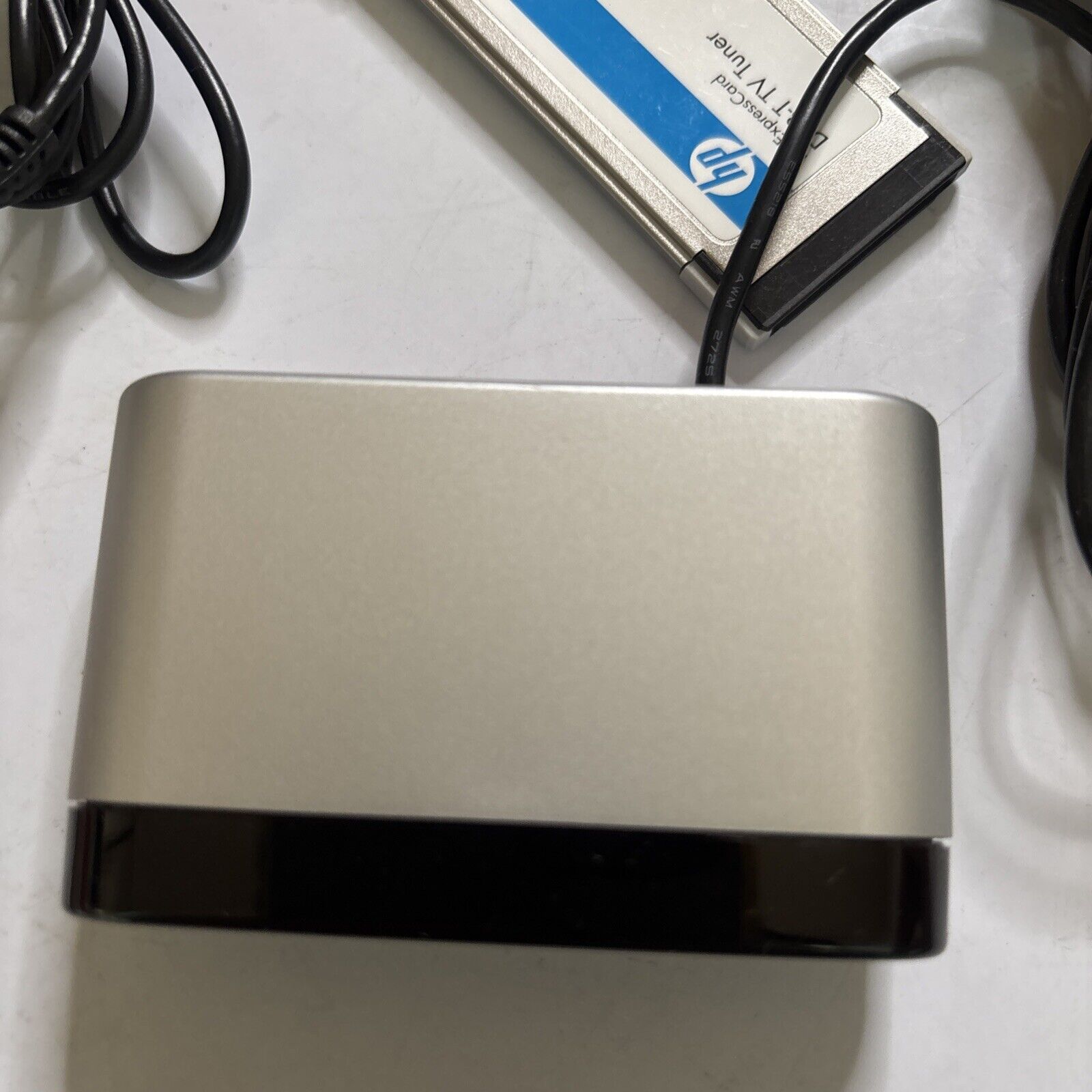Kit HP ExpressCard EC300 DVB-T - Carte Tuner TNT Pour Portable - Très Bon état