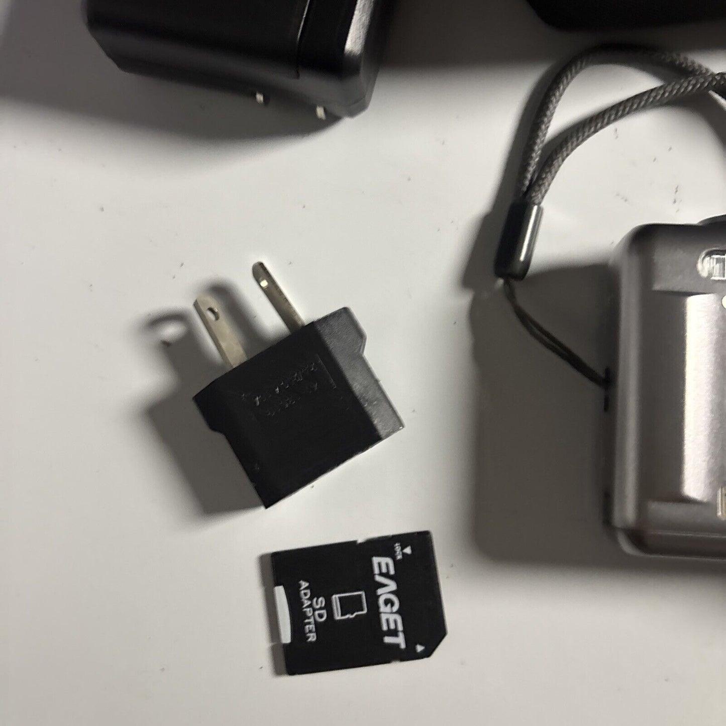 Olympus VR-320 Digital Camera 1GB SD Card With Case 14MP