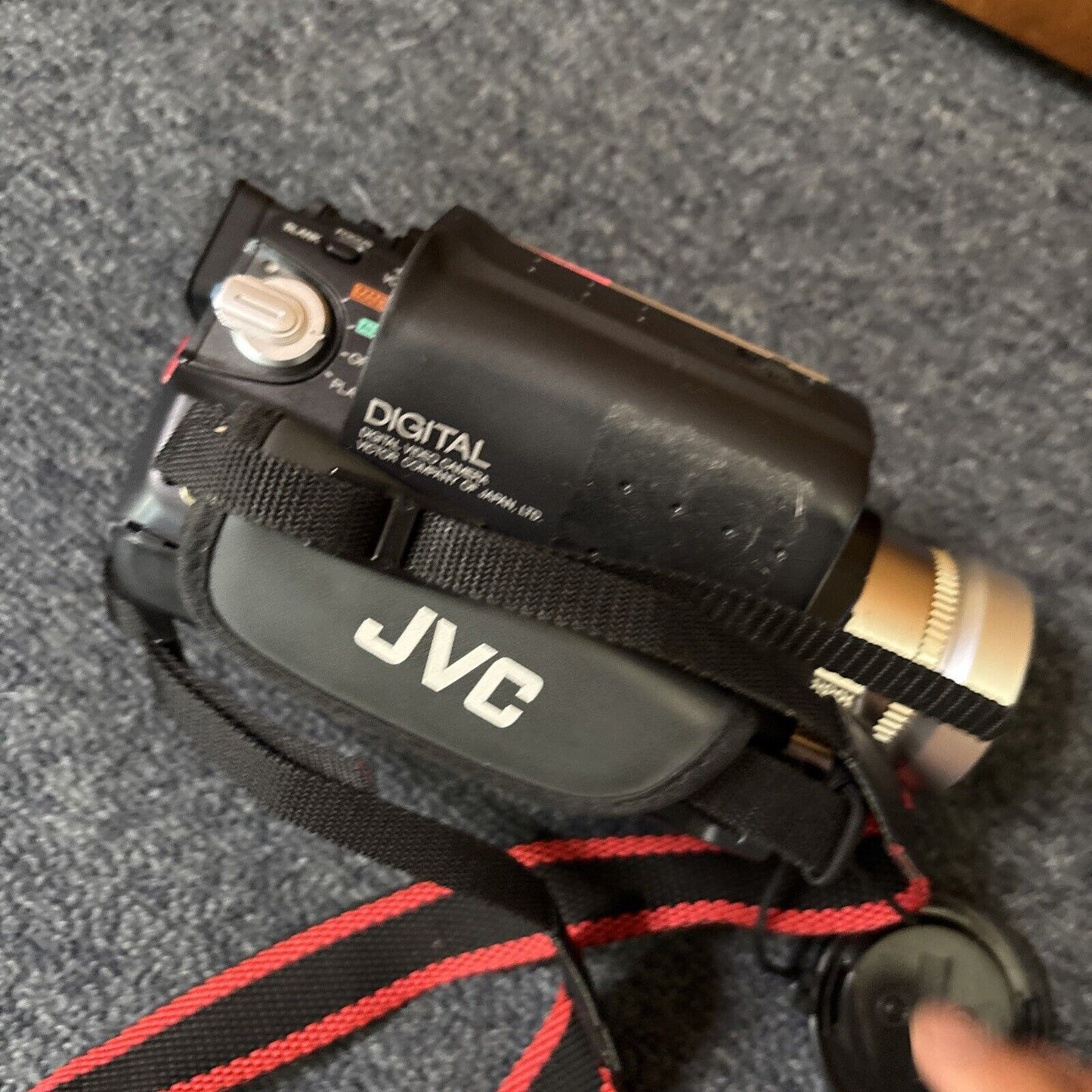 JVC Digital Video Camera GR-DVL820EA MiniDV *Not Working - For Parts Or Repair*