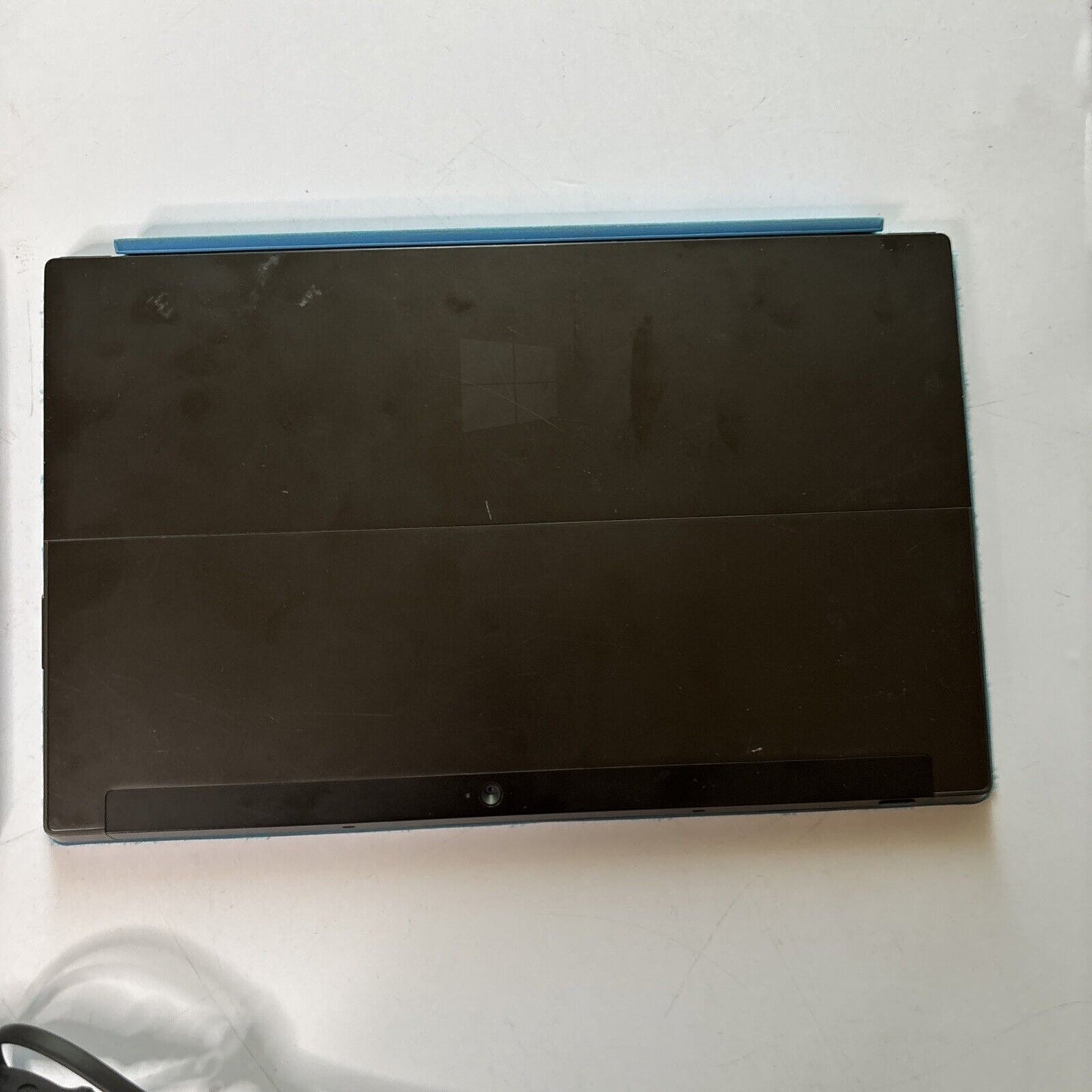 2x Microsoft Surface Windows RT 32GB Model 1516 2GB RAM Keyboard *1x AC Adapter*