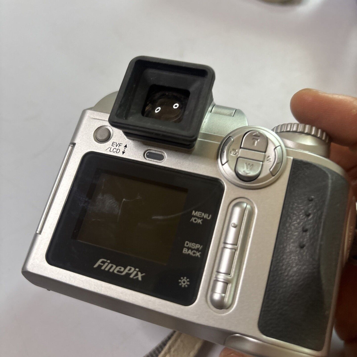 Fujifilm Finepix S3500 Digital Camera 4MP
