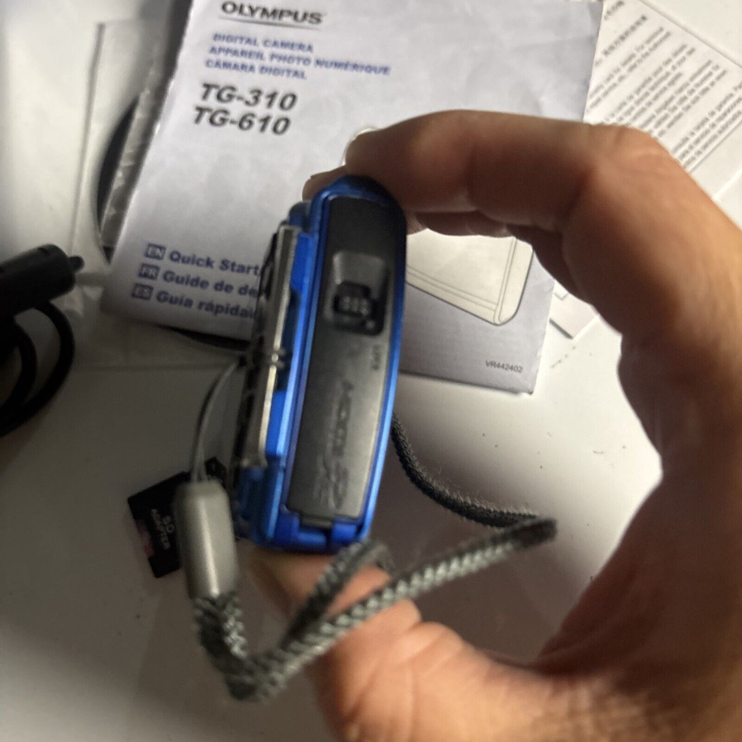 Olympus Tough TG-310 Digital Camera Waterproof Shockproof 128mb SD Card