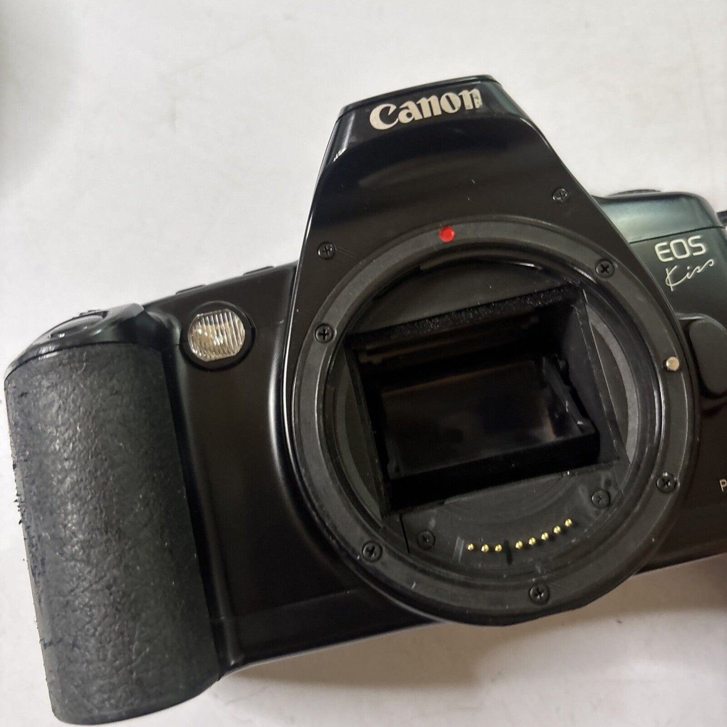 Canon EOS Kiss SLR 35mm Film Camera *Body Only - No Lens*