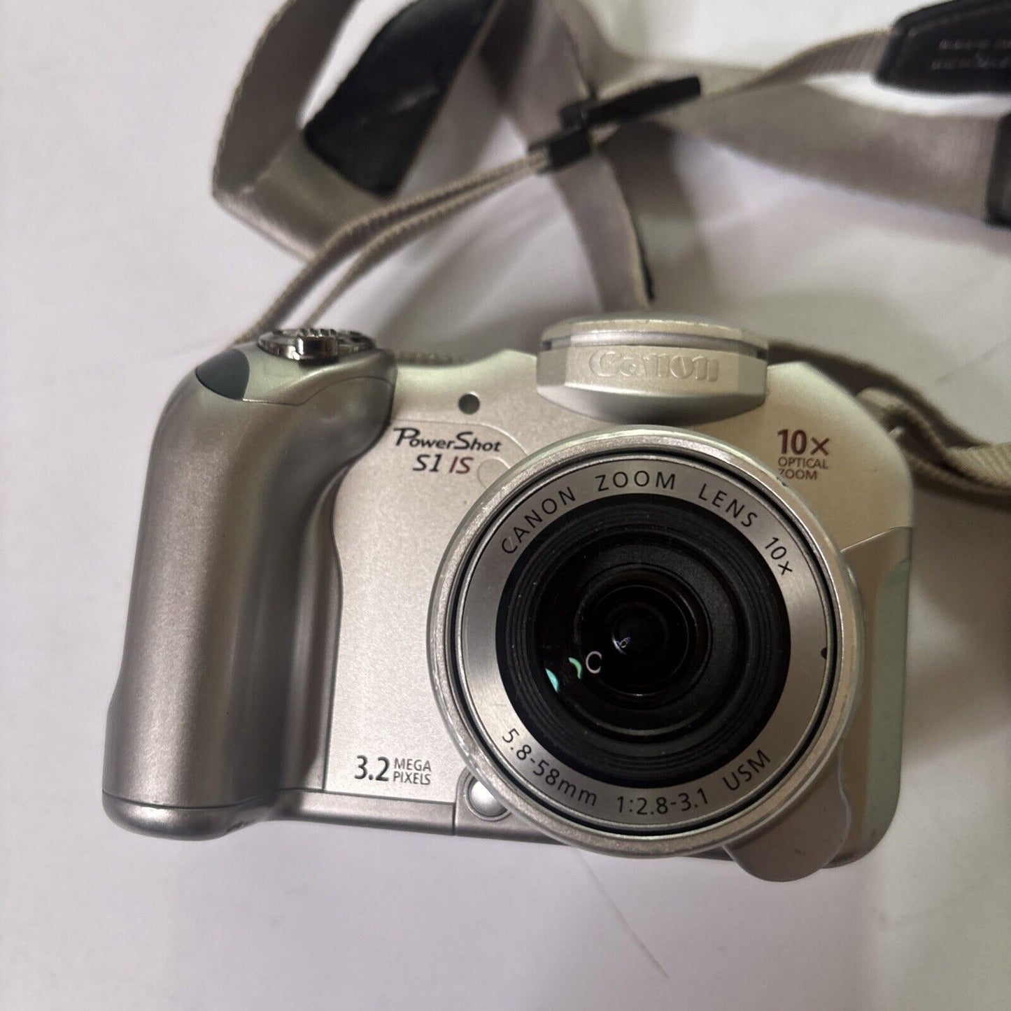 Canon PowerShot S1 IS Digital Camera *Does Not Turn On - For Parts Repair*