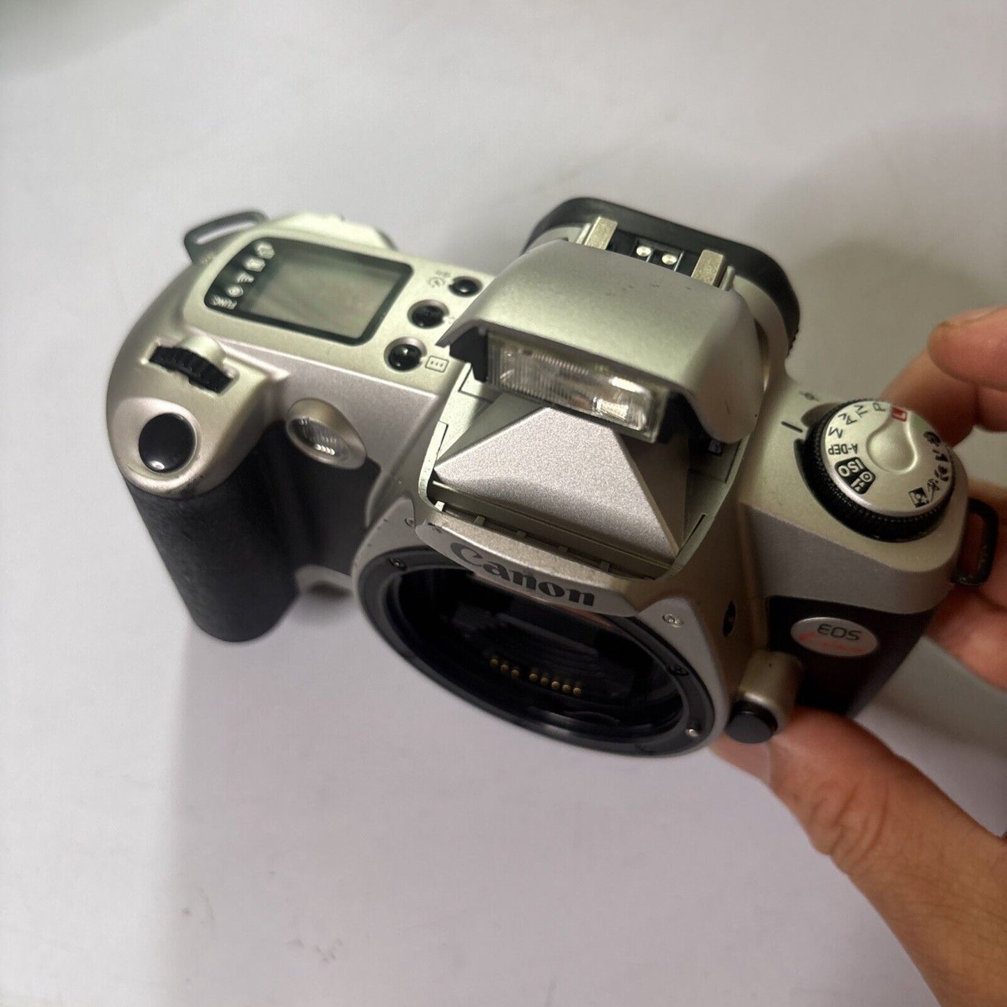 Canon EOS Kiss SLR 35mm Film Camera *Body Only - Working*