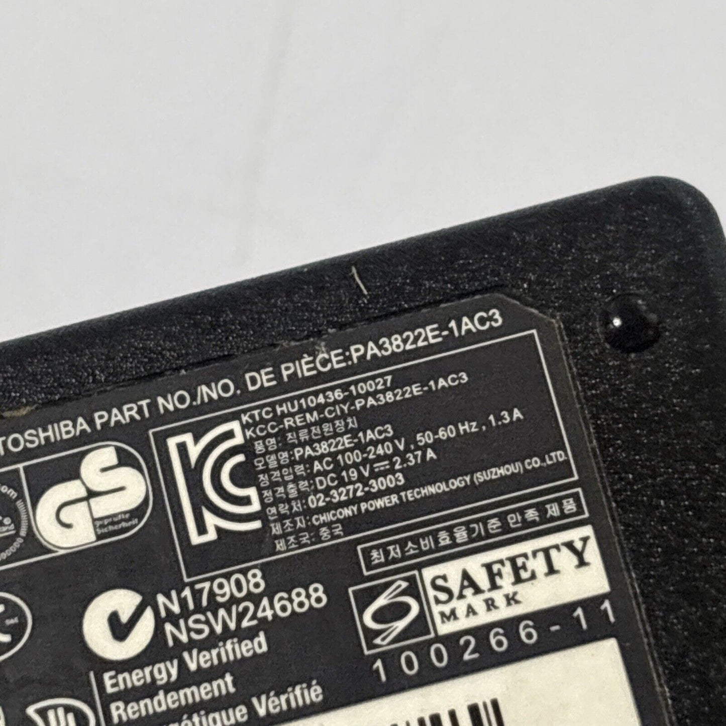 Genuine Toshiba PA3822E-1AC3 Laptop Adapter 19V 2.37A