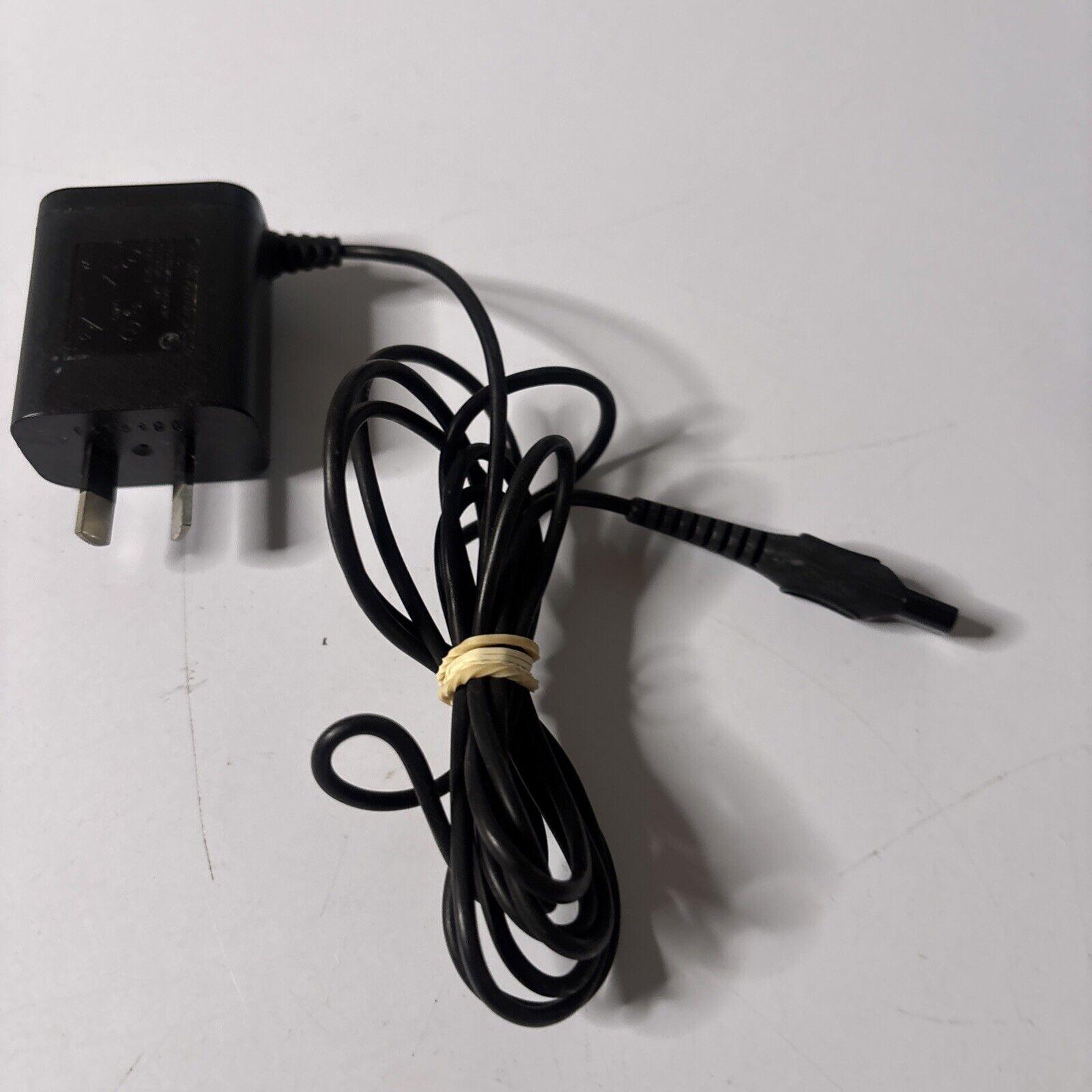 Genuine Philips Type HQ8505 AC Adapter 15V – Retro Unit