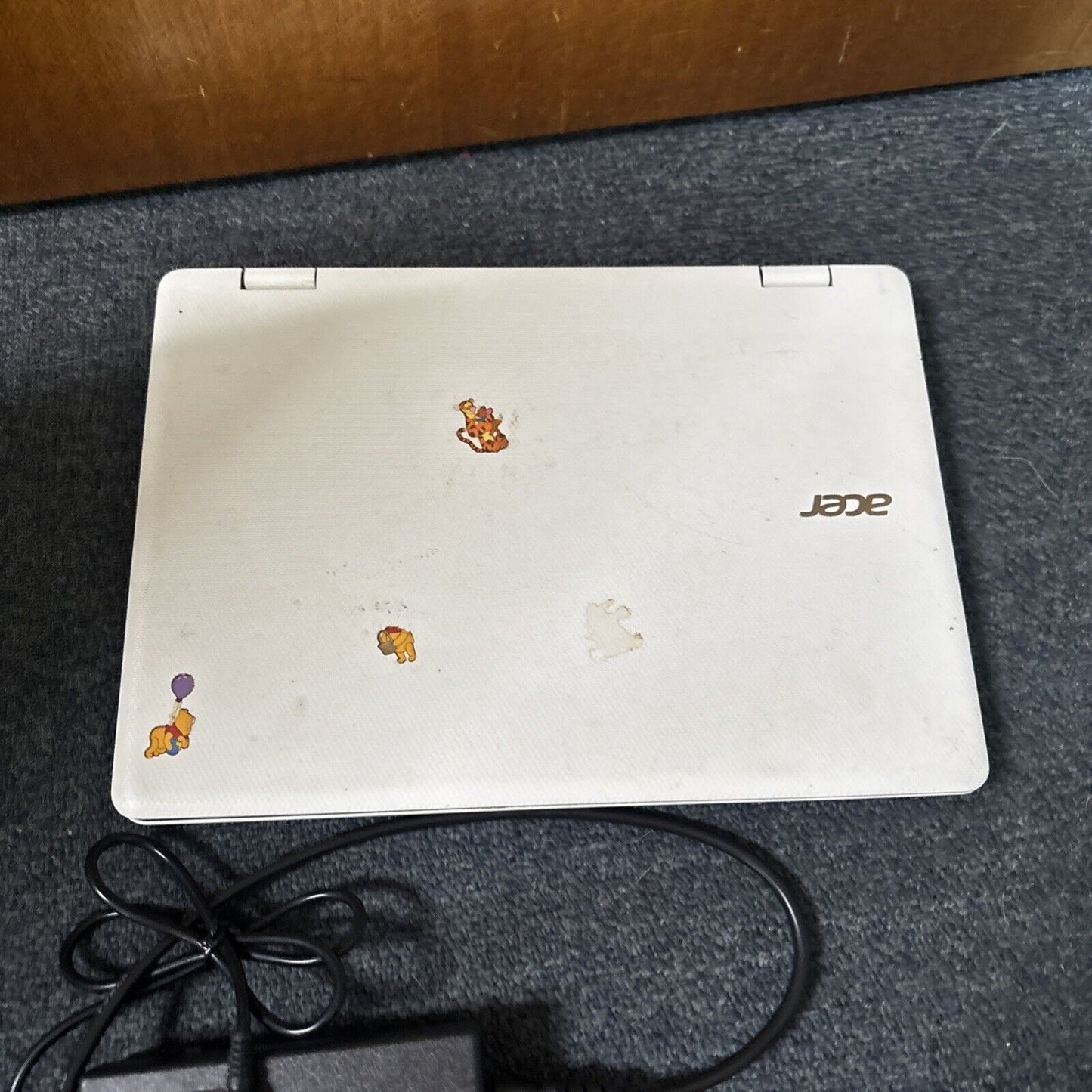 Acer R3-131T-P73T Laptop Tablet 4GB RAM 500GB HDD *Bottom Edge Backlight Glow*