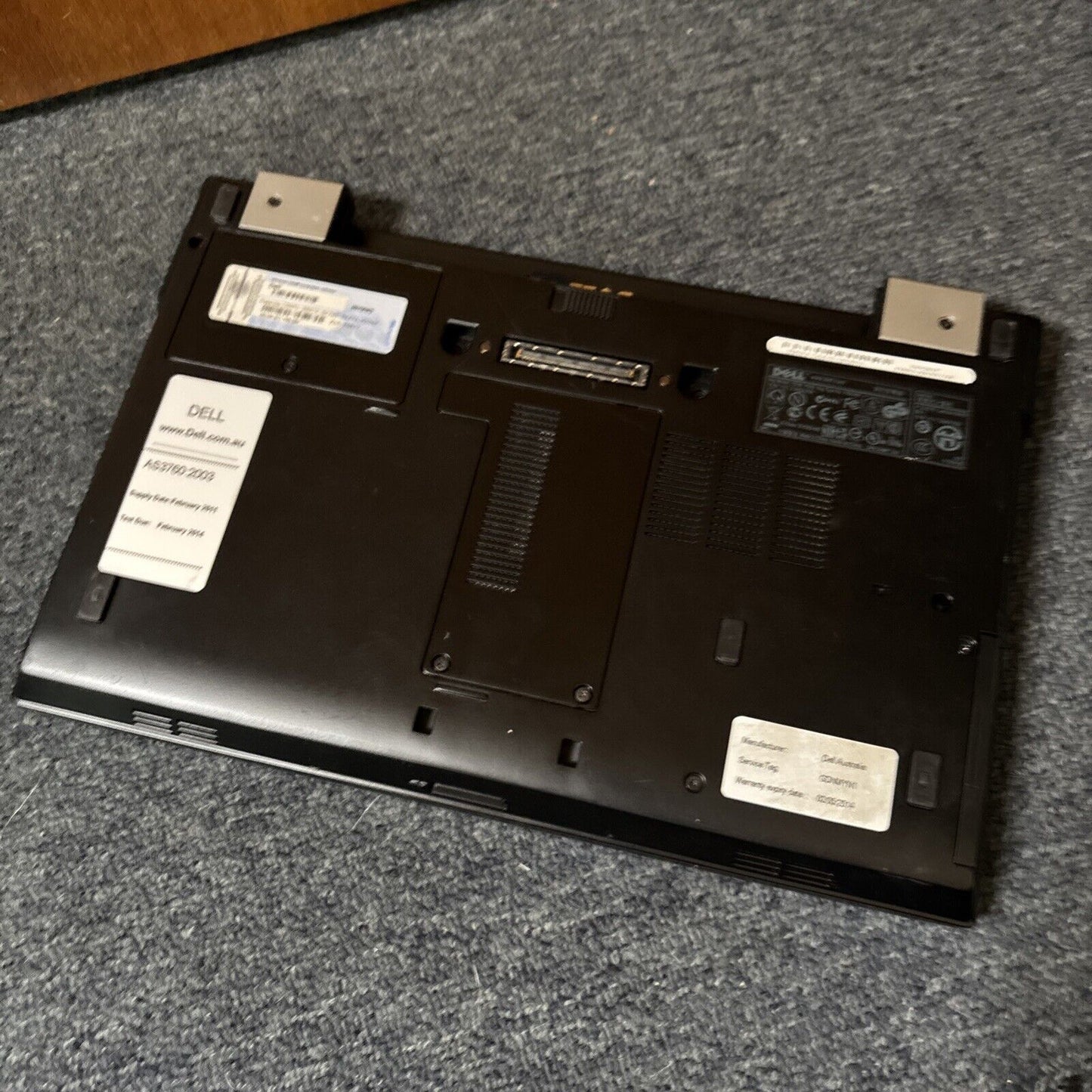 Dell Latitude E4310 Laptop Intel i5 4GB RAM 250GB HDD DVD*No Battery AC Adapter*