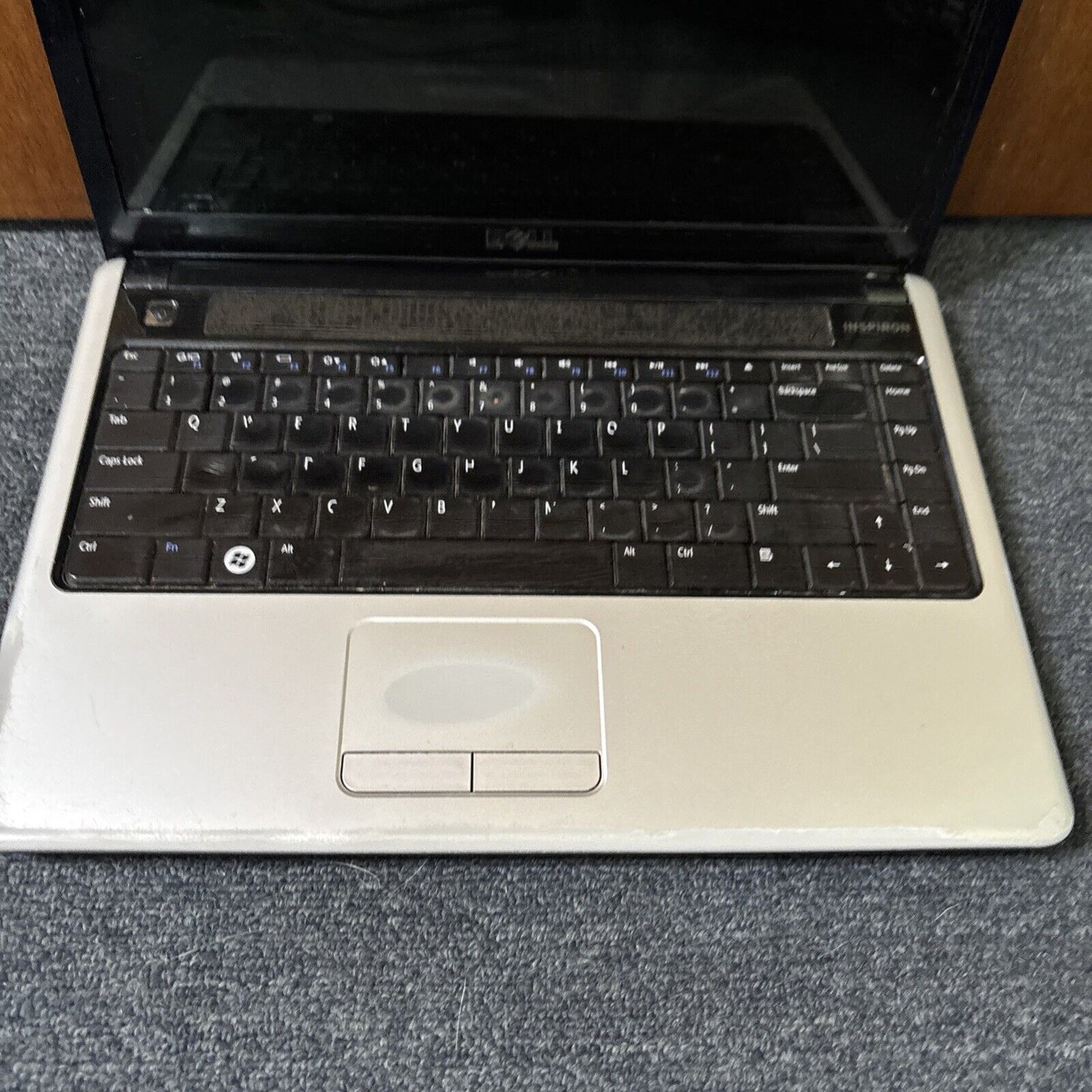 Dell Inspiron 1440 4GB RAM *Doesn't Turn On - For Parts Or Repair*