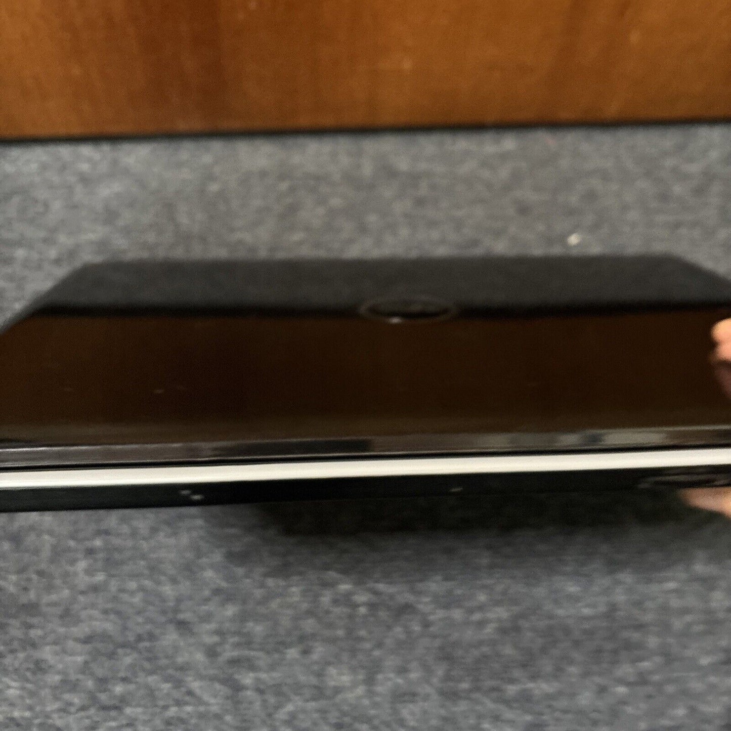 Dell Inspiron 1440 4GB RAM *Doesn't Turn On - For Parts Or Repair*