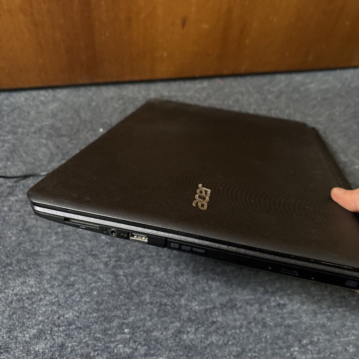 Acer Aspire ES15 Intel N4200 1TB HDD *Flat Battery - Requires New Battery*