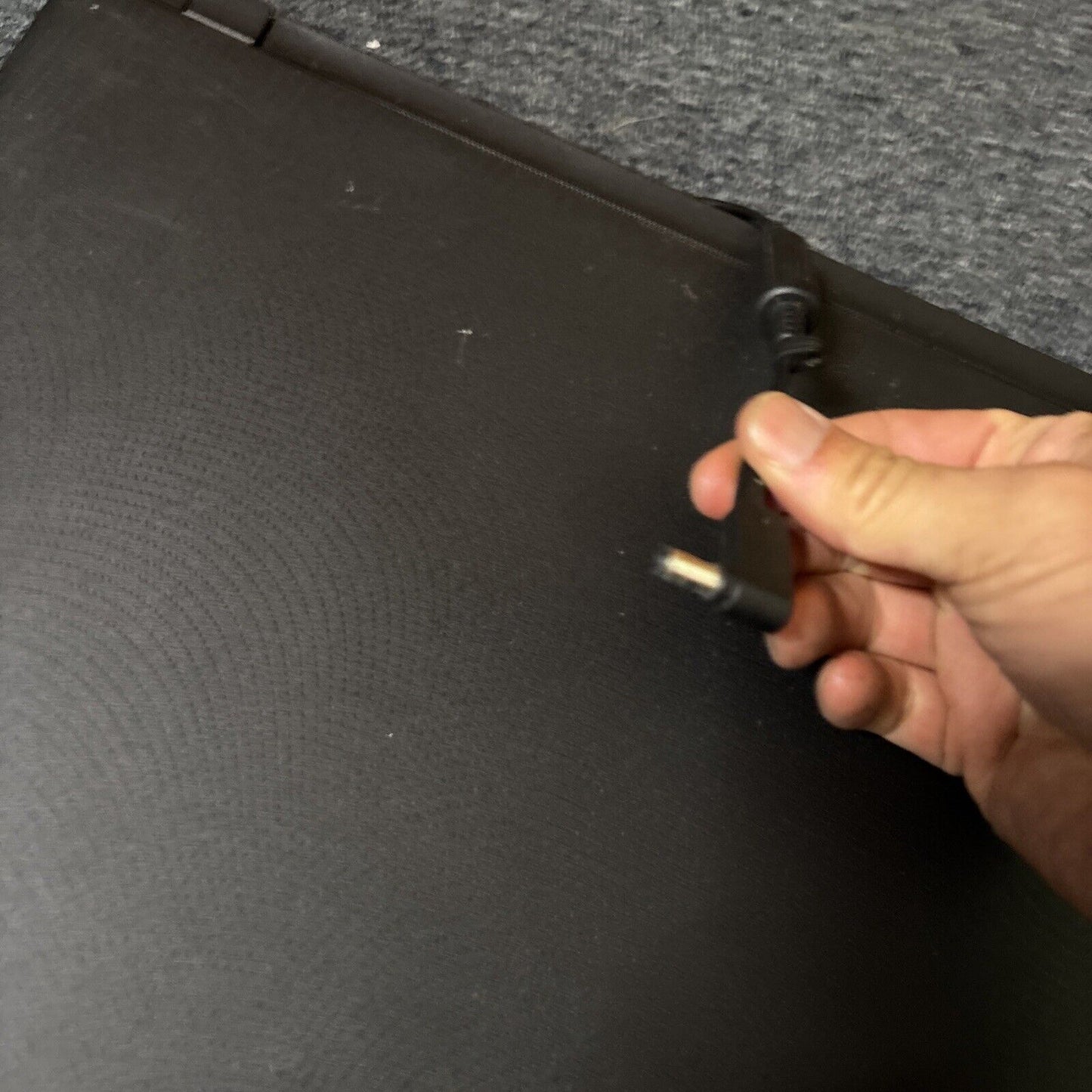 Acer Aspire ES15 Intel N4200 1TB HDD *Flat Battery - Requires New Battery*